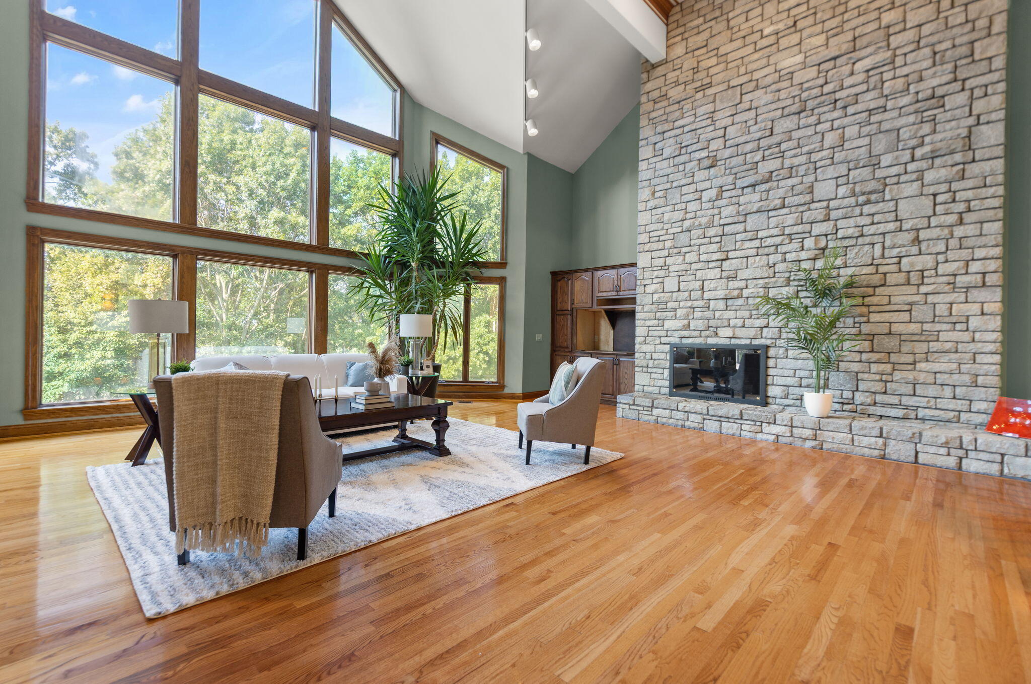 Fort Mitchell, Kentucky, 41017, United States, 6 Bedrooms Bedrooms, ,10 BathroomsBathrooms,Residential,Active,2010907