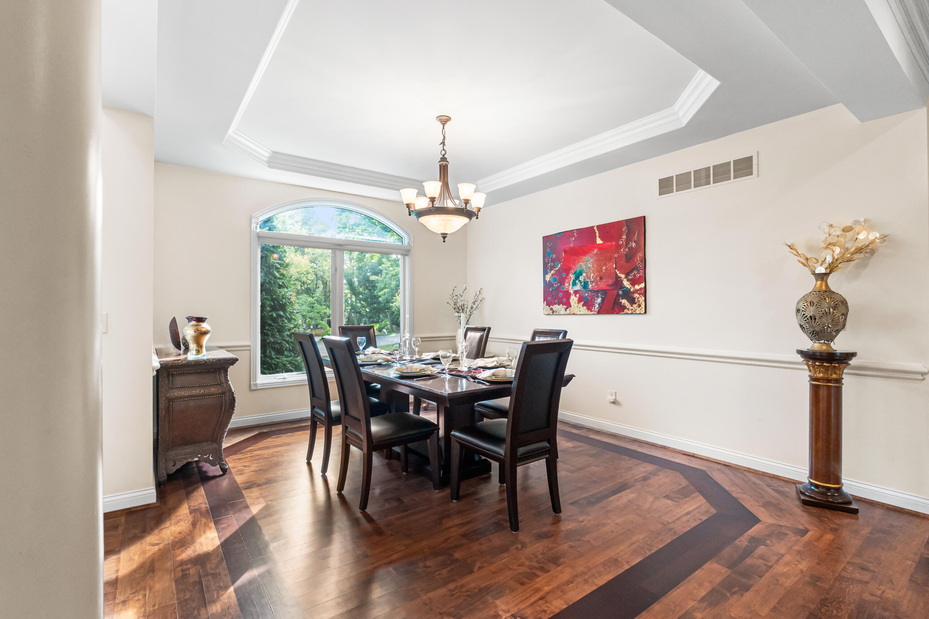 Villa Hills, Kentucky, 41017, United States, 5 Bedrooms Bedrooms, ,8 BathroomsBathrooms,Residential,Active,2011436