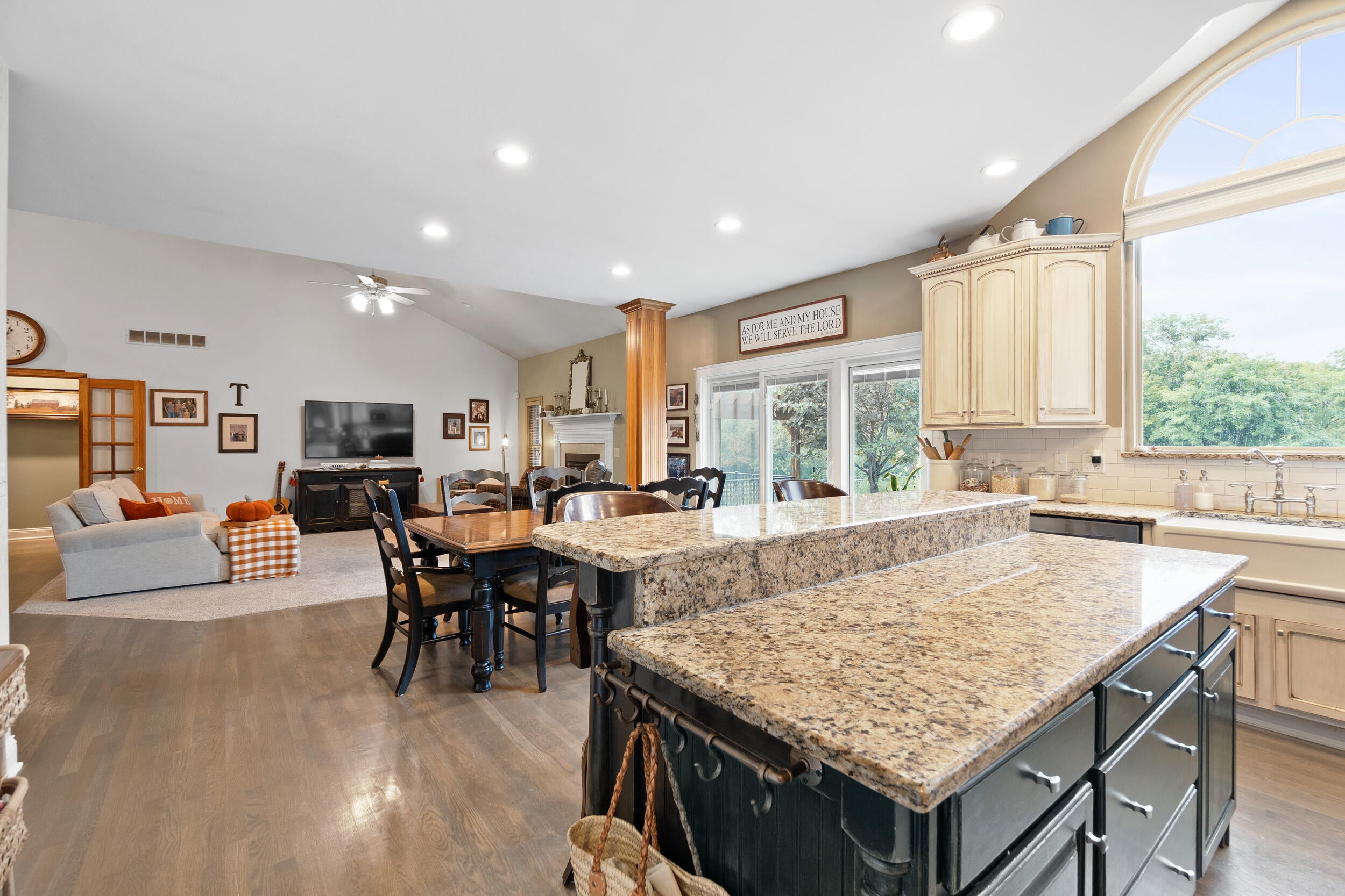 Verona, Kentucky, 41092, United States, 4 Bedrooms Bedrooms, ,3 BathroomsBathrooms,Residential,Active,1926912