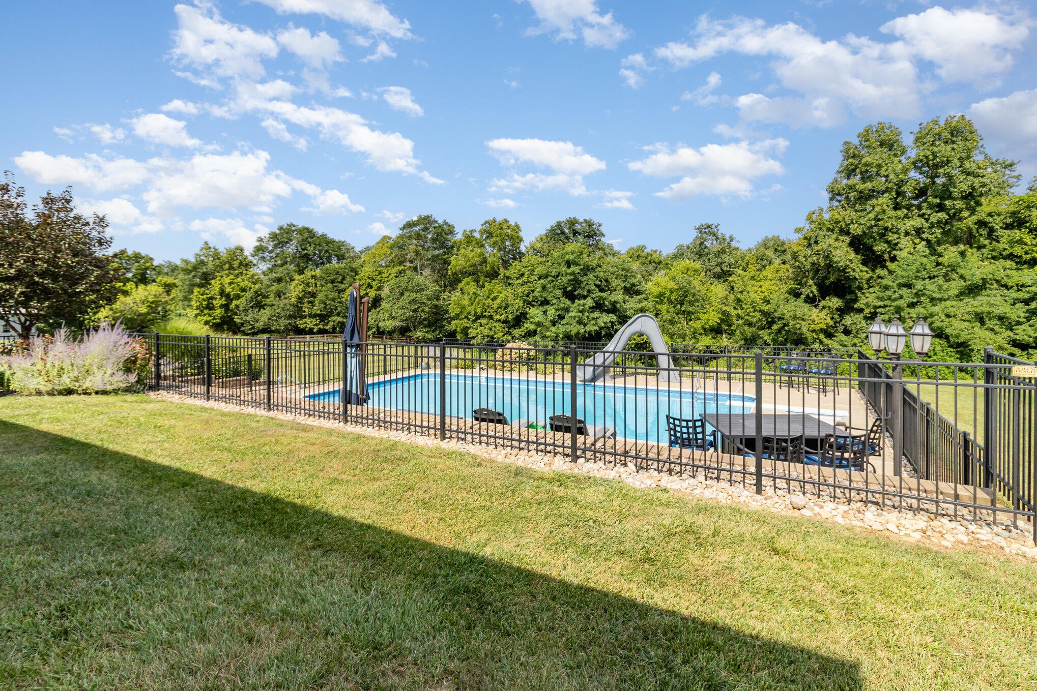 Verona, Kentucky, 41092, United States, 4 Bedrooms Bedrooms, ,3 BathroomsBathrooms,Residential,Active,1926912