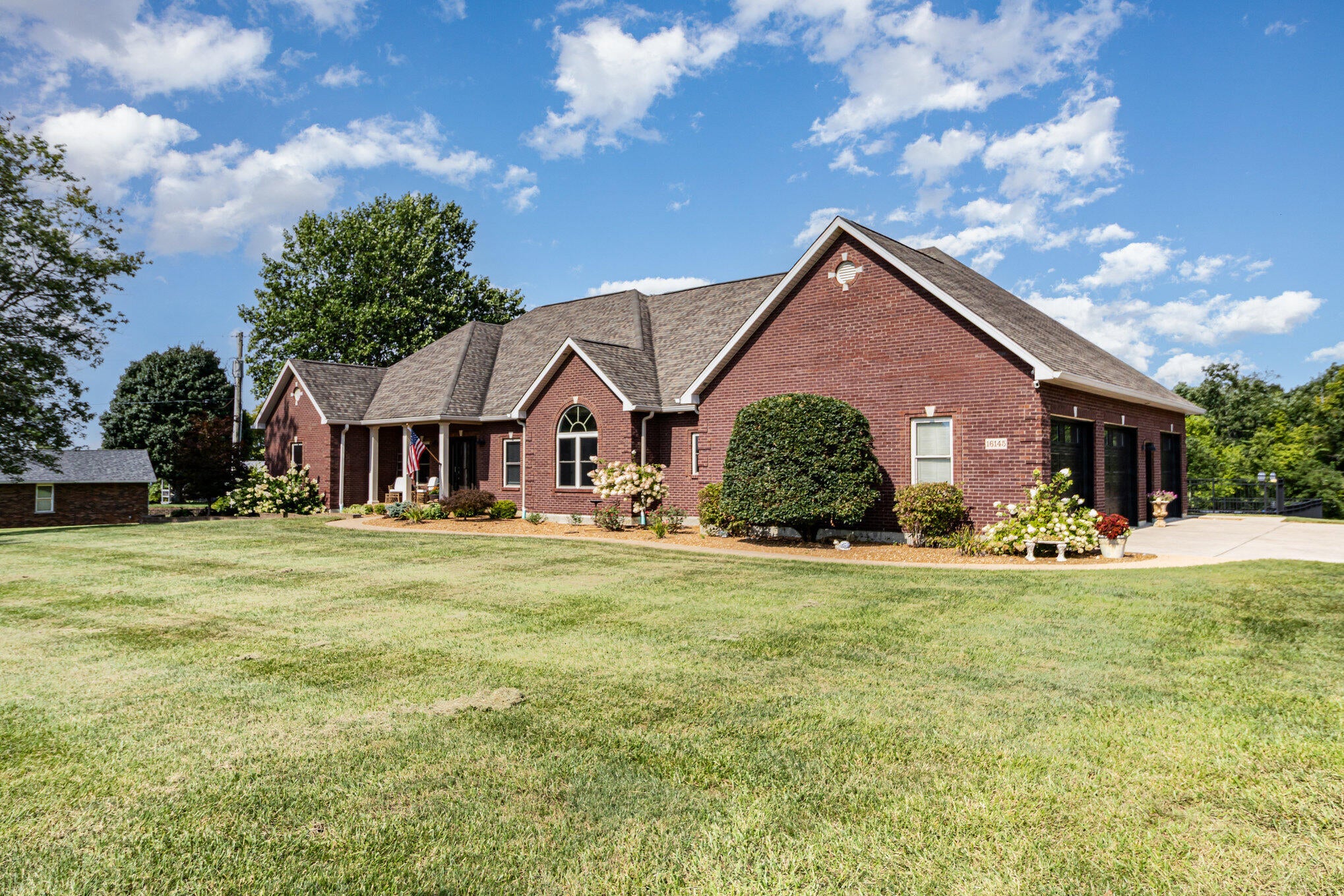 Verona, Kentucky, 41092, United States, 4 Bedrooms Bedrooms, ,3 BathroomsBathrooms,Residential,Active,1926912