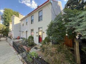 221 COVINGTON AVE, COVINGTON, KY 41011 - Image 1