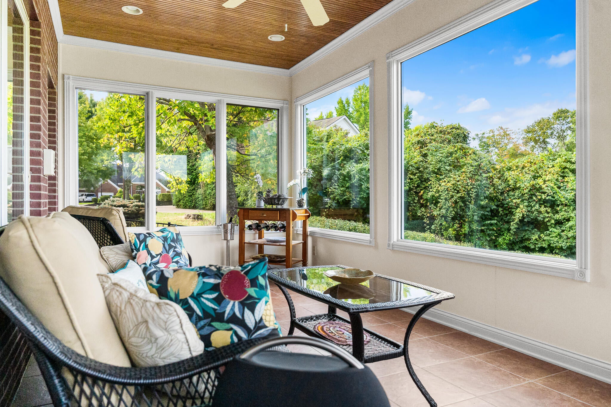 Villa Hills, Kentucky, 41017, United States, 5 Bedrooms Bedrooms, ,8 BathroomsBathrooms,Residential,Active,2002604