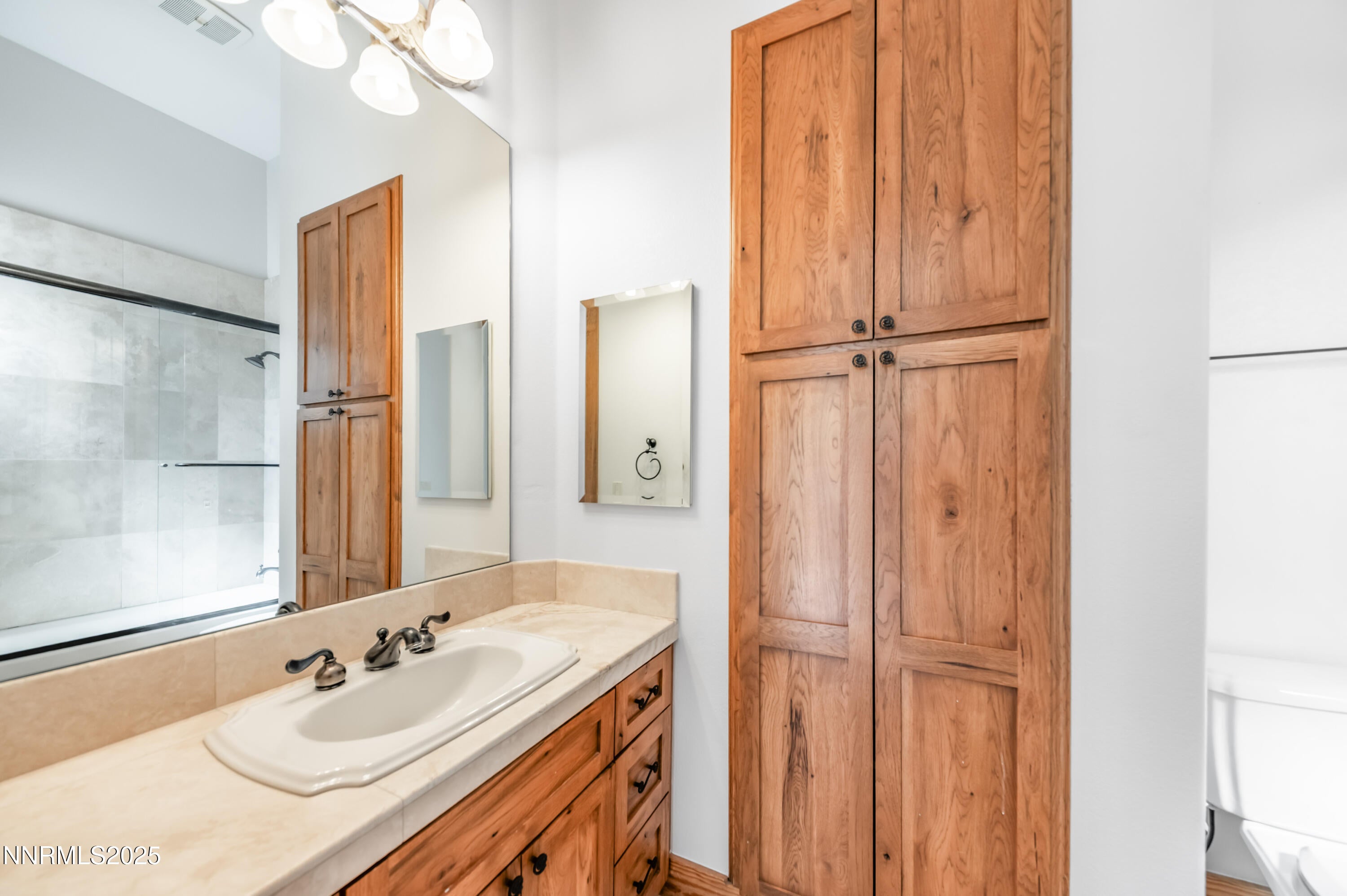 Reno, Nevada, 89511, United States, 4 Bedrooms Bedrooms, ,5 BathroomsBathrooms,Residential,Active,1909076