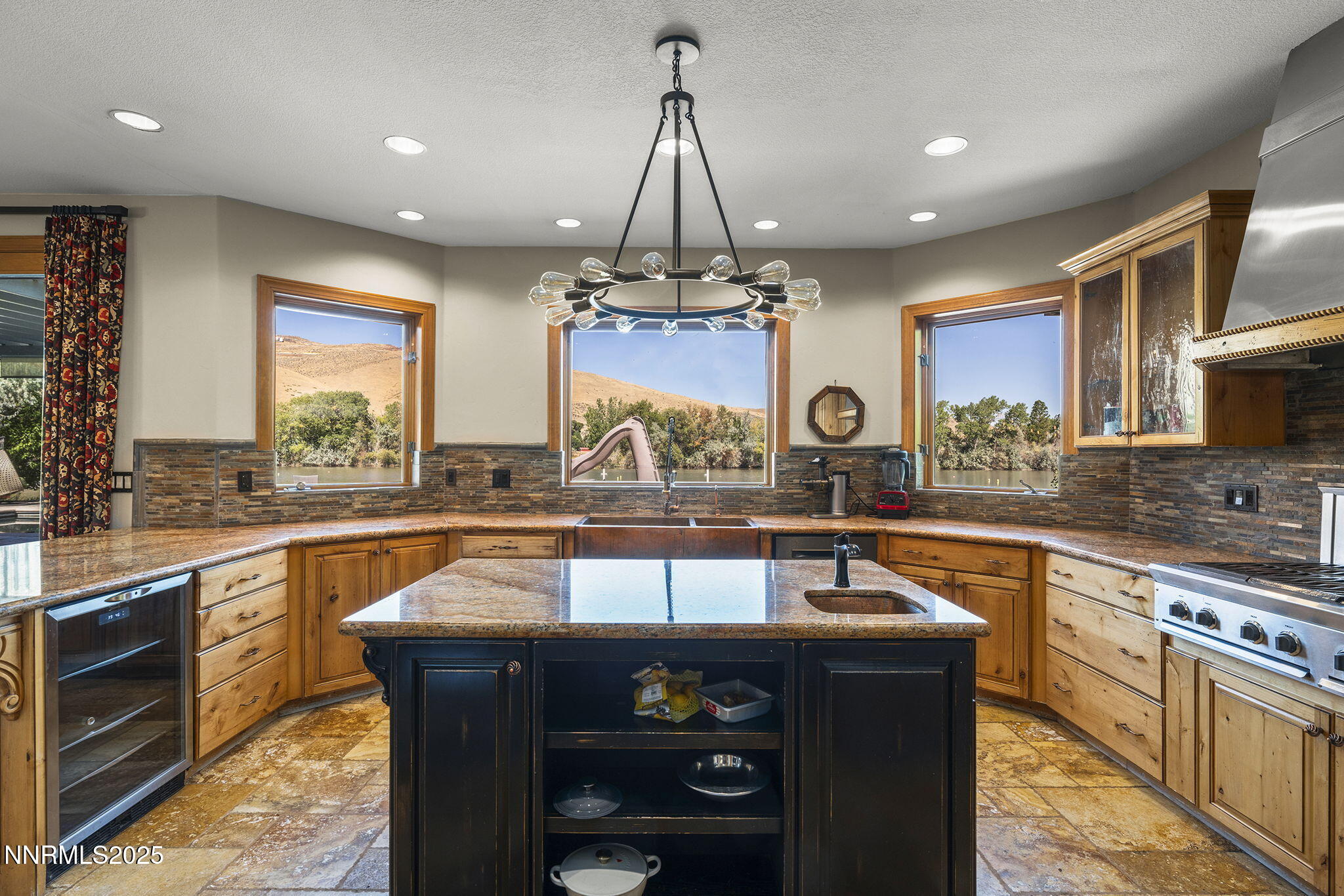 Reno, Nevada, 89521, United States, 6 Bedrooms Bedrooms, ,8 BathroomsBathrooms,Residential,Active,1945344