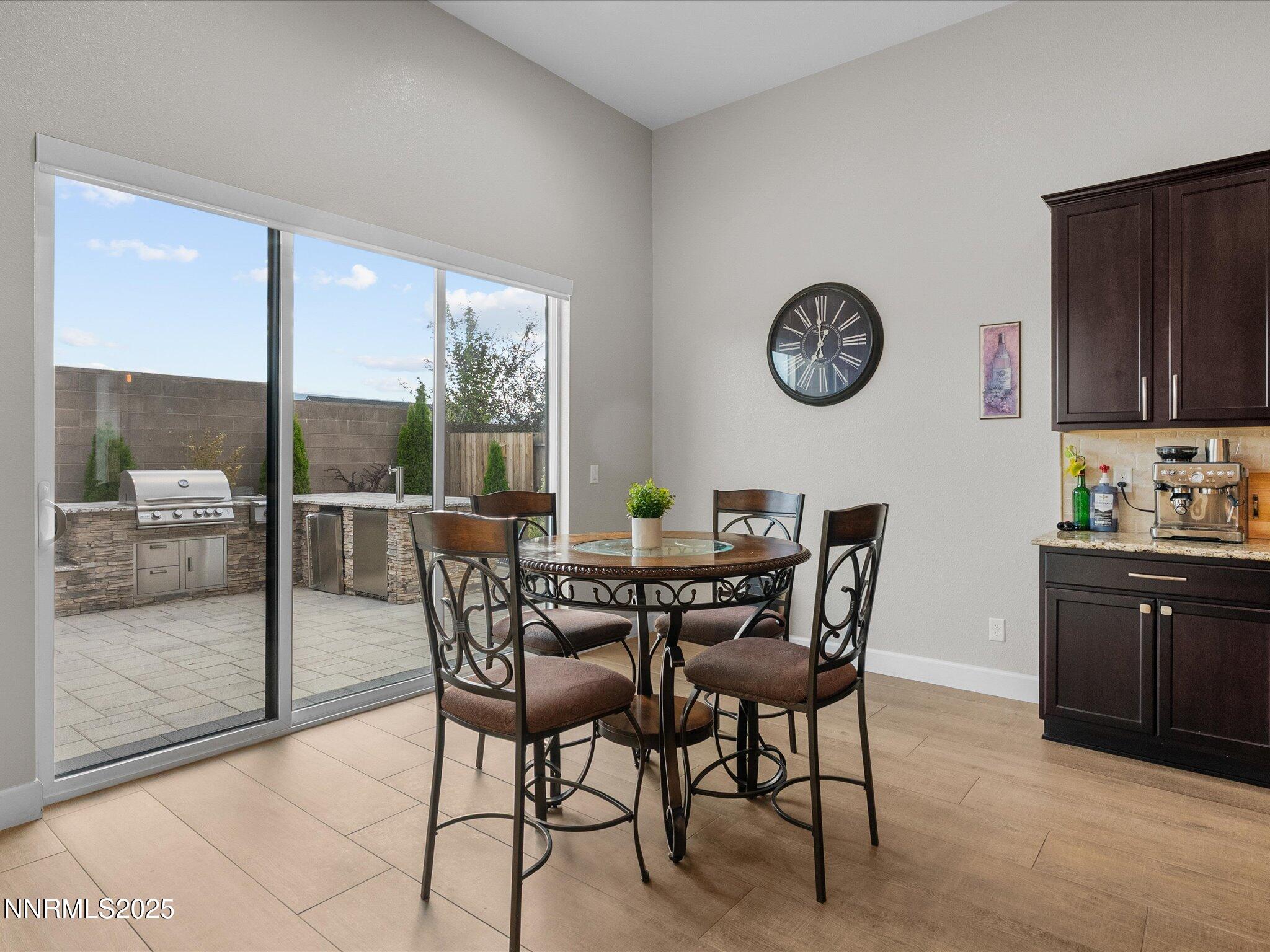 Reno, Nevada, 89521, United States, 3 Bedrooms Bedrooms, ,4 BathroomsBathrooms,Residential,Active,1884971