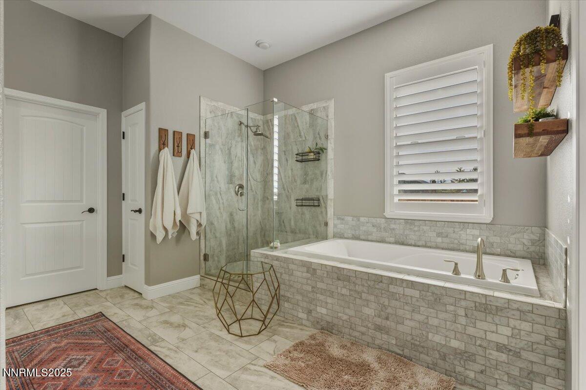 Sparks, Nevada, 89441, United States, 5 Bedrooms Bedrooms, ,4 BathroomsBathrooms,Residential,Active,2001361