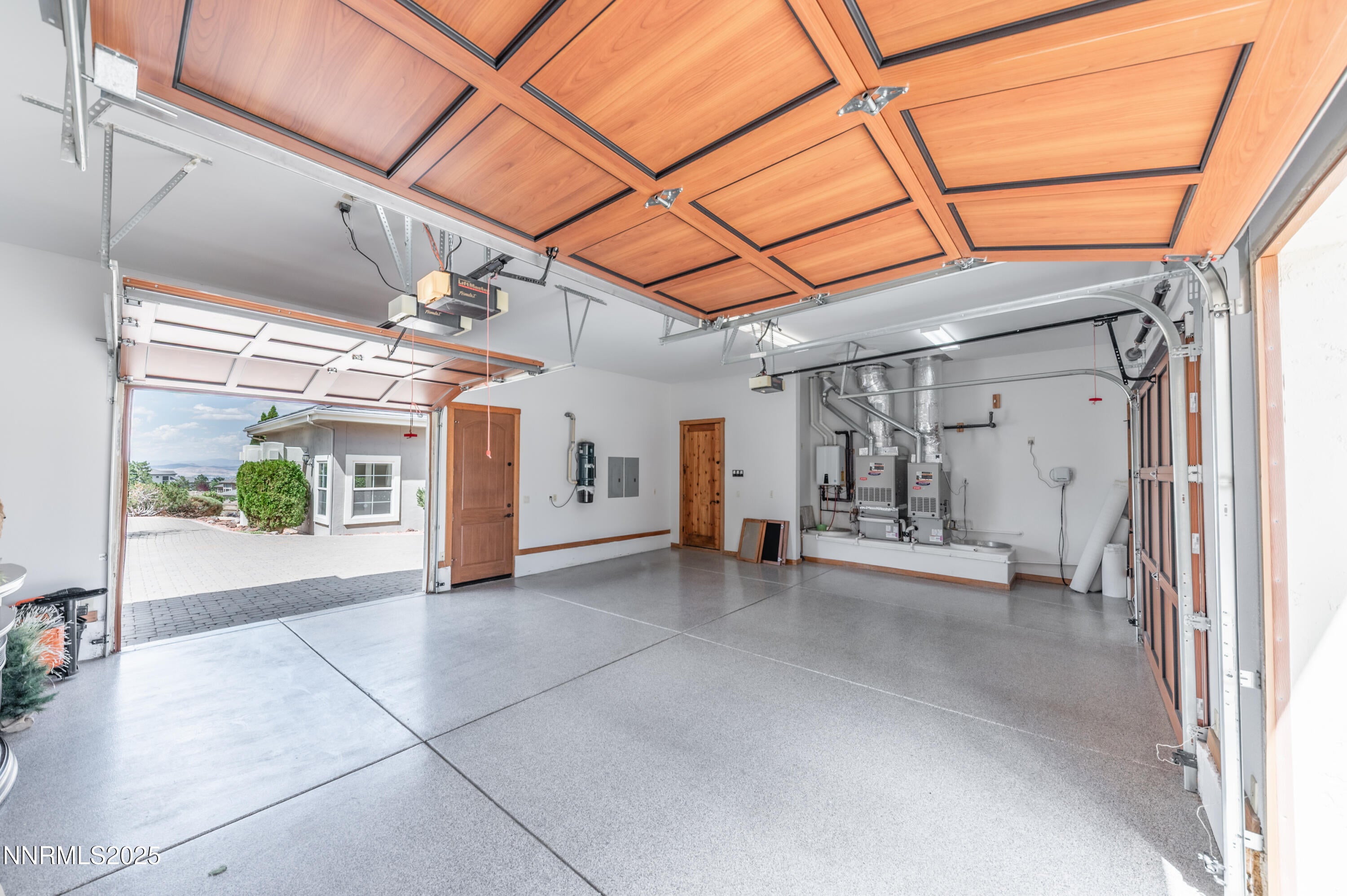 Reno, Nevada, 89511, United States, 4 Bedrooms Bedrooms, ,5 BathroomsBathrooms,Residential,Active,1909076