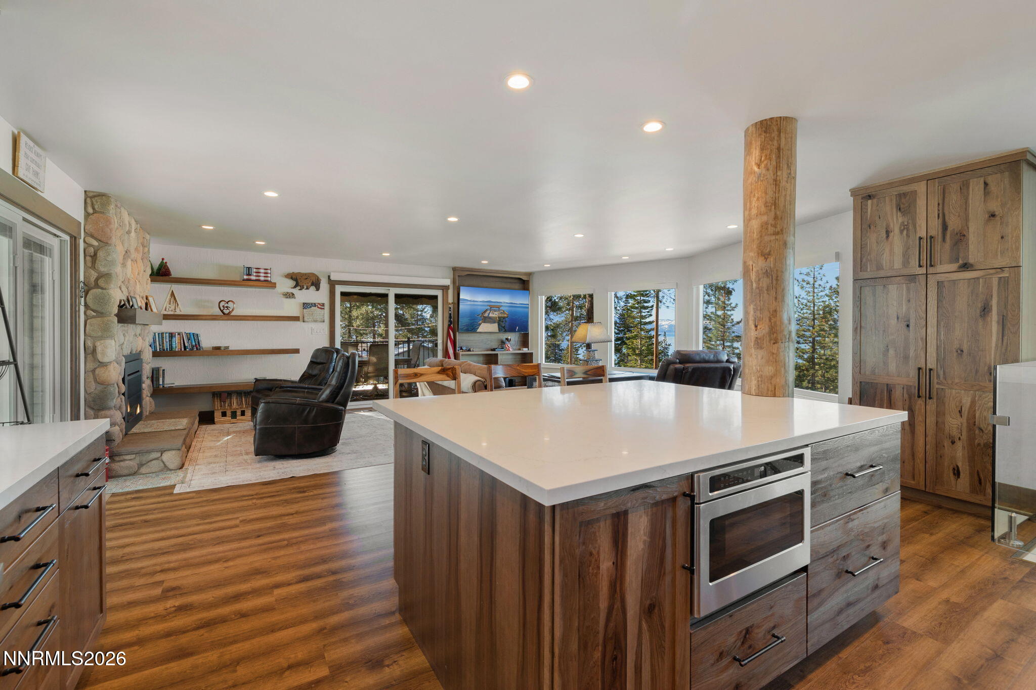 Zephyr Cove, Nevada, 89448, United States, 3 Bedrooms Bedrooms, ,2 BathroomsBathrooms,Residential,Active,2010208