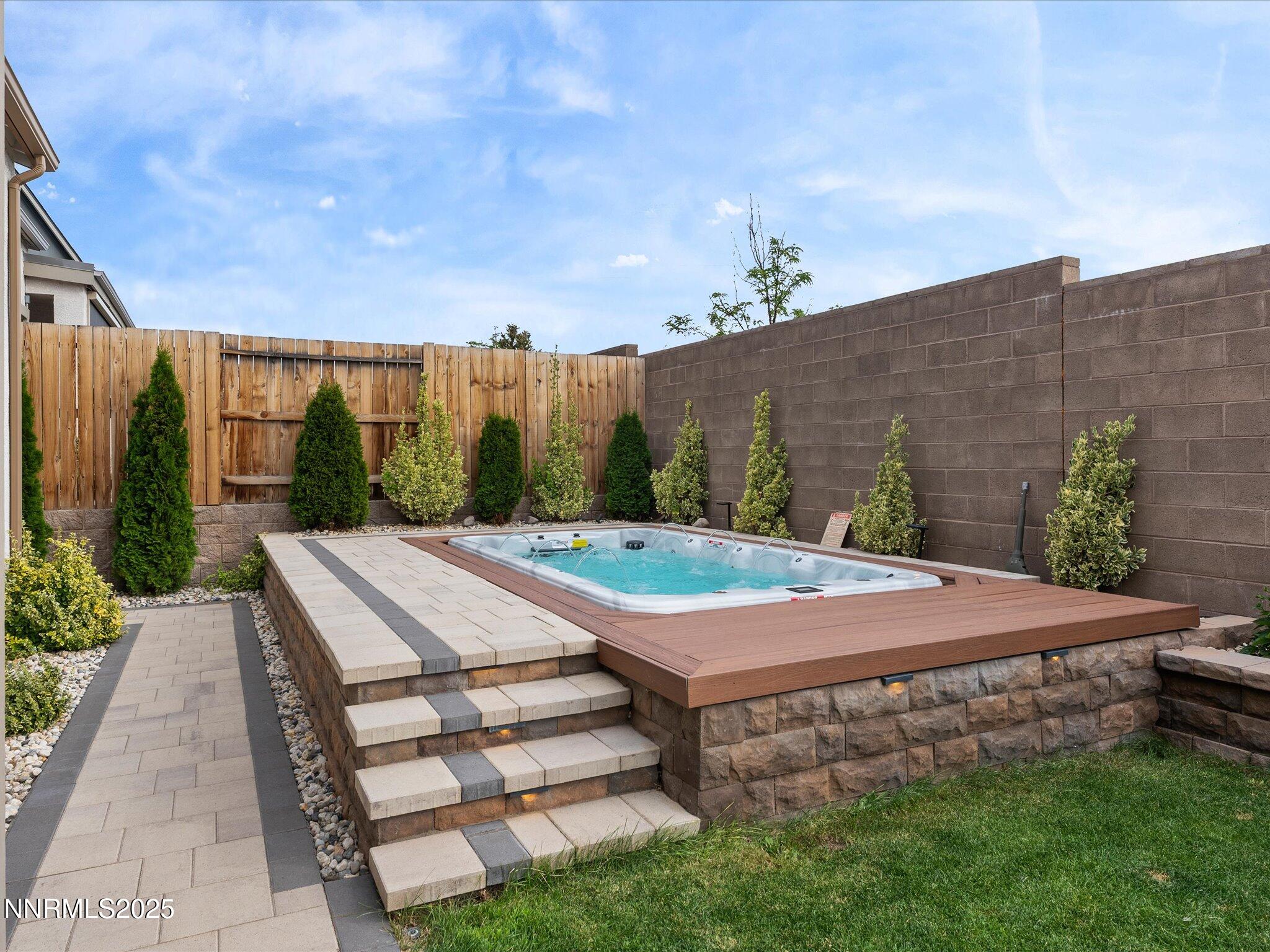 Reno, Nevada, 89521, United States, 3 Bedrooms Bedrooms, ,4 BathroomsBathrooms,Residential,Active,1884971