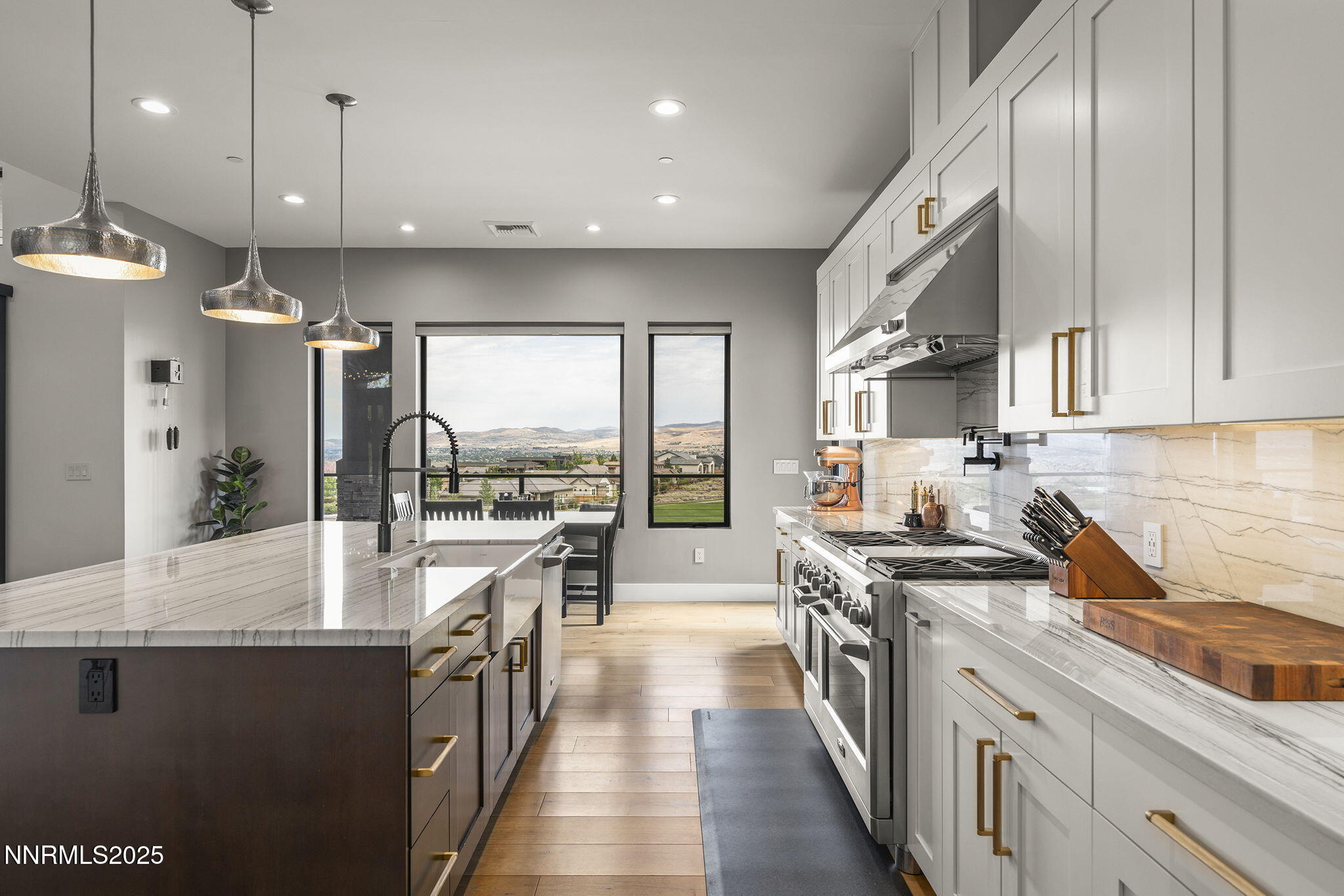 Sparks, Nevada, 89436, United States, 5 Bedrooms Bedrooms, ,4 BathroomsBathrooms,Residential,Active,1942357