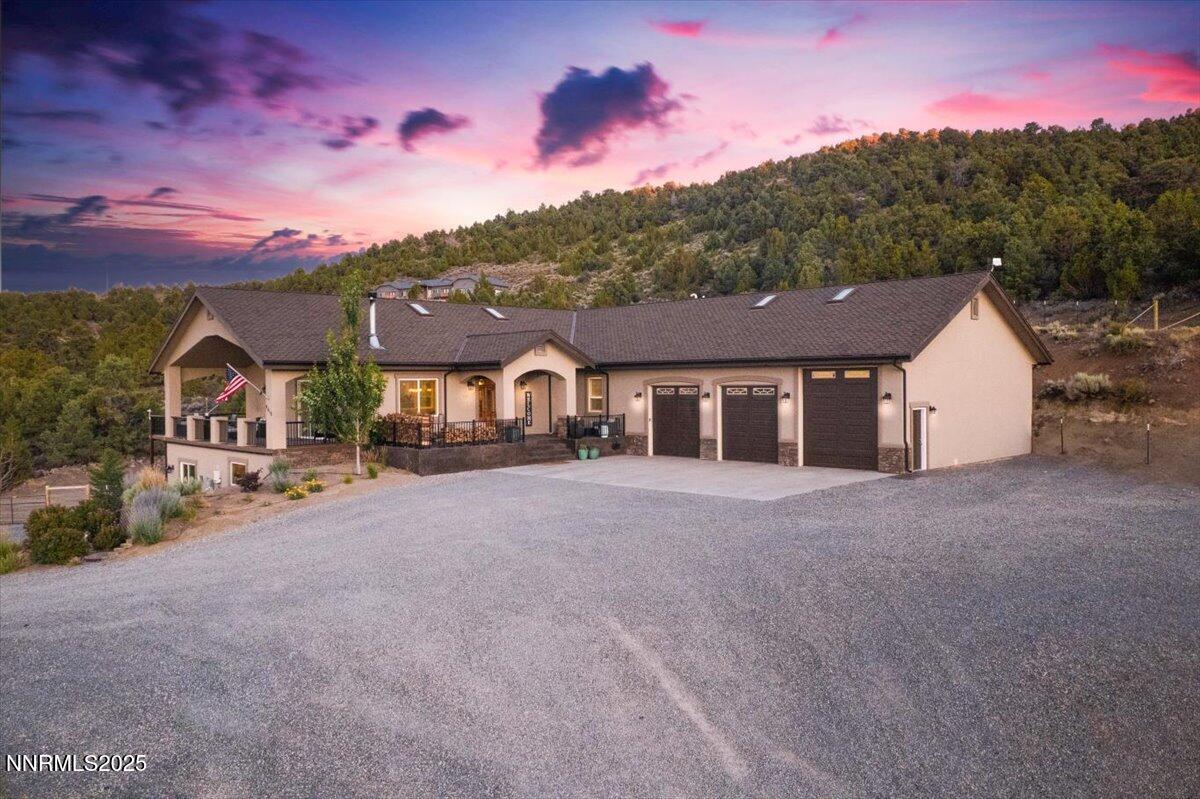 Reno, Nevada, 89521, United States, 5 Bedrooms Bedrooms, ,5 BathroomsBathrooms,Residential,Active,1894204