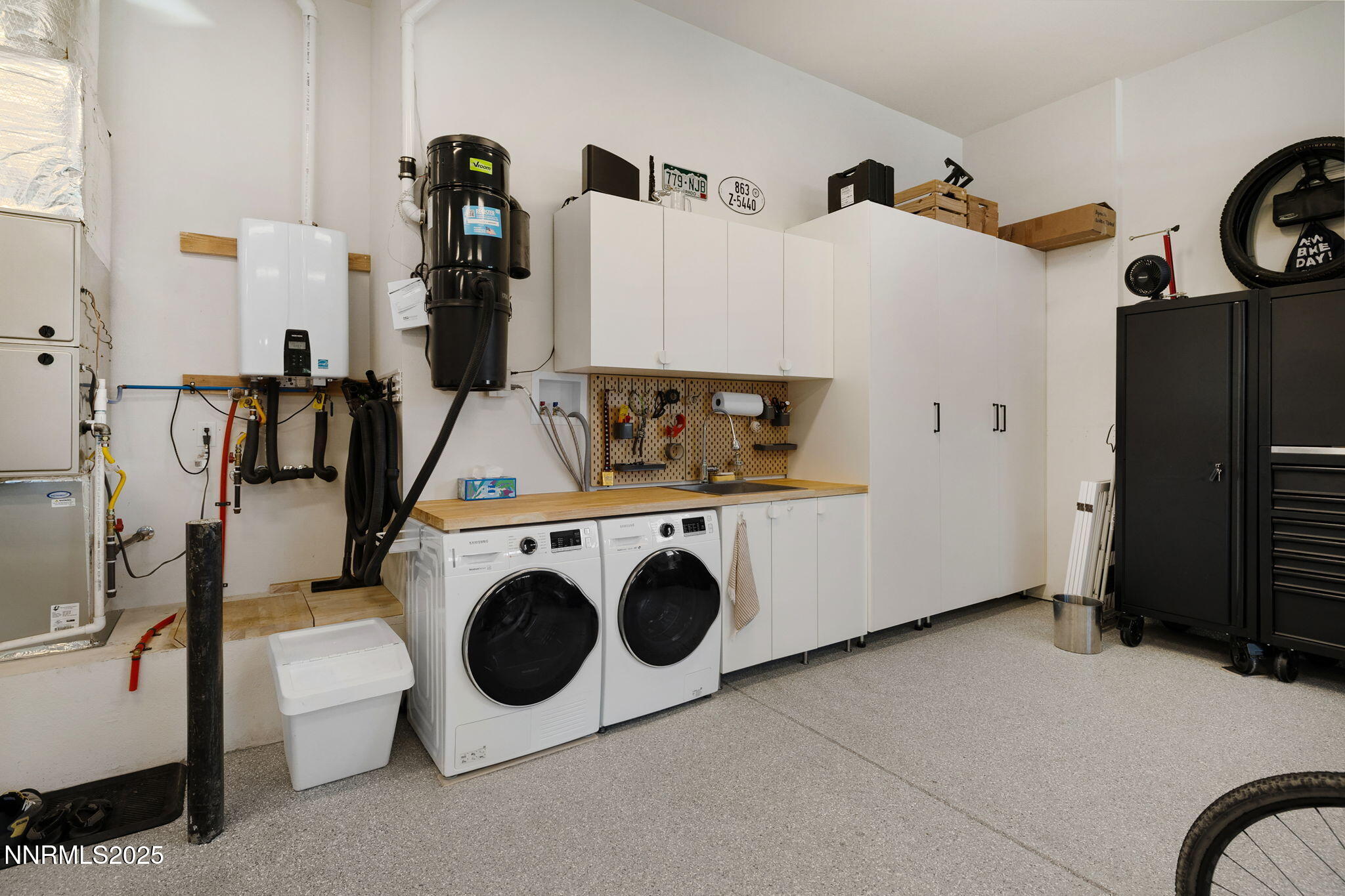 Reno, Nevada, 89519, United States, 4 Bedrooms Bedrooms, ,3 BathroomsBathrooms,Residential,Active,1876855