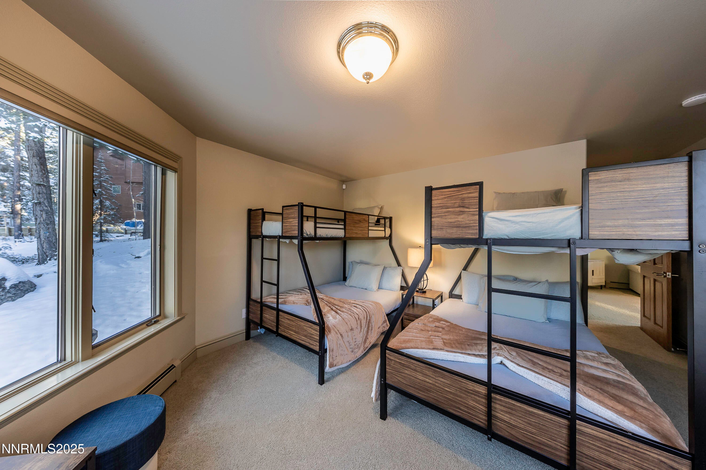 Stateline, Nevada, 89449, United States, 4 Bedrooms Bedrooms, ,5 BathroomsBathrooms,Residential,Active,1824502