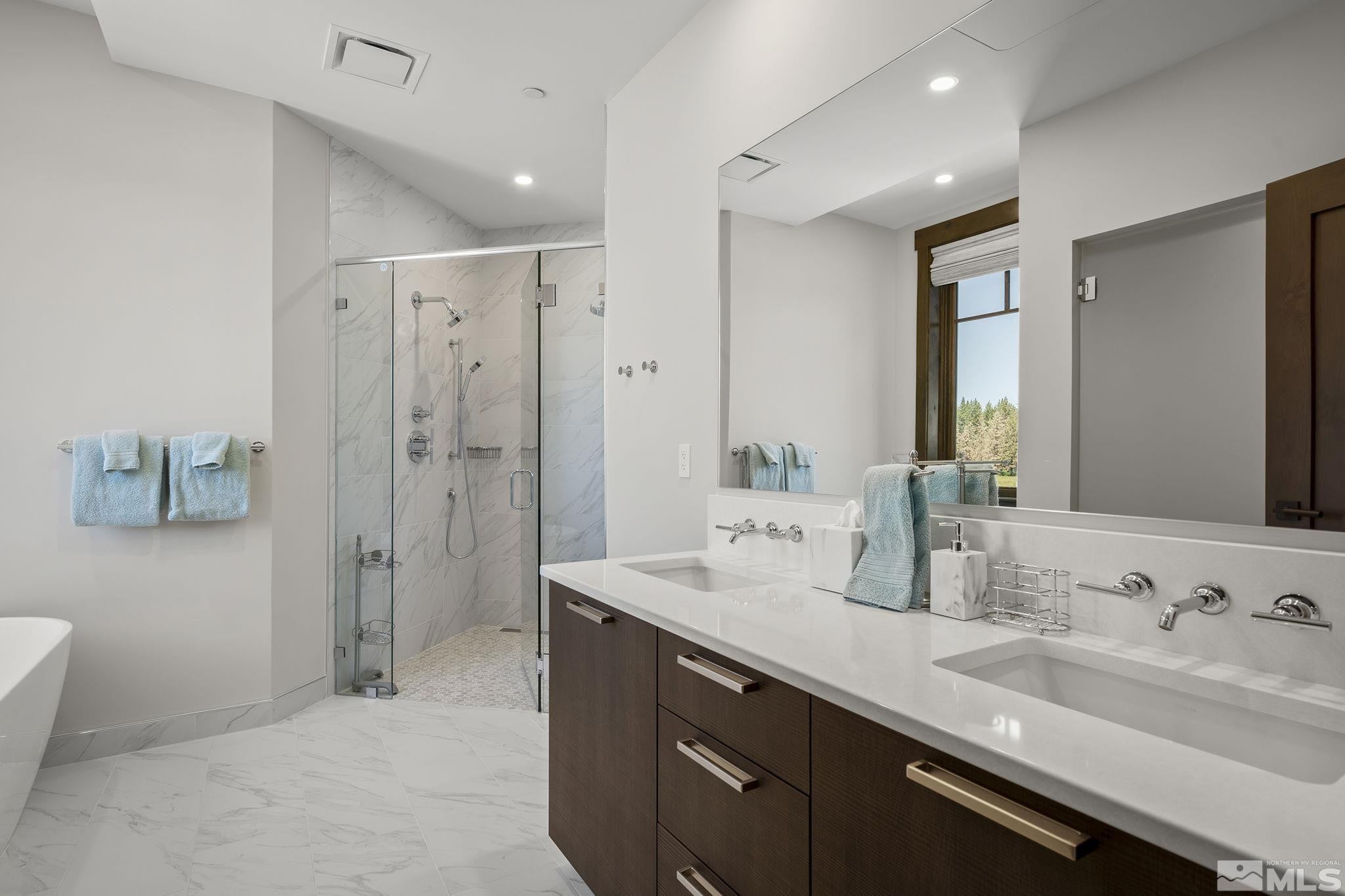 Stateline, Nevada, 89449, United States, 4 Bedrooms Bedrooms, ,4 BathroomsBathrooms,Residential,Active,1992284