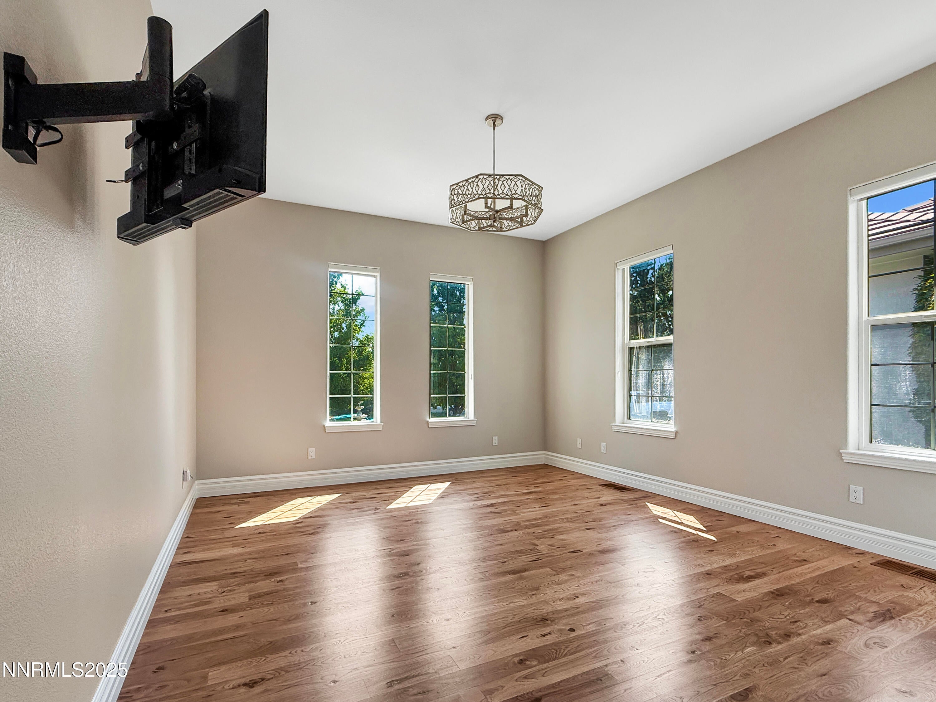 Reno, Nevada, 89511, United States, 4 Bedrooms Bedrooms, ,6 BathroomsBathrooms,Residential,Active,1936686