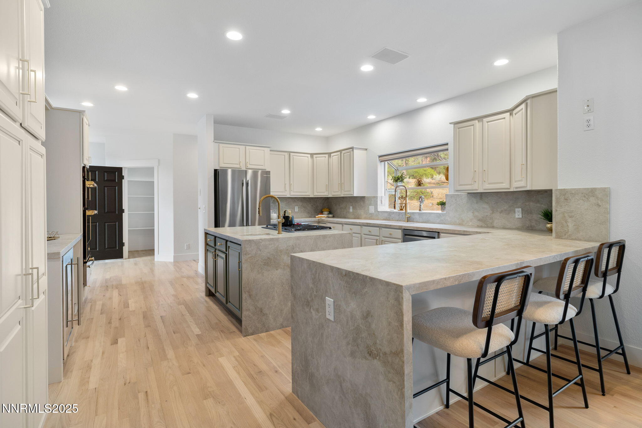 Reno, Nevada, 89511, United States, 5 Bedrooms Bedrooms, ,4 BathroomsBathrooms,Residential,Active,1952602