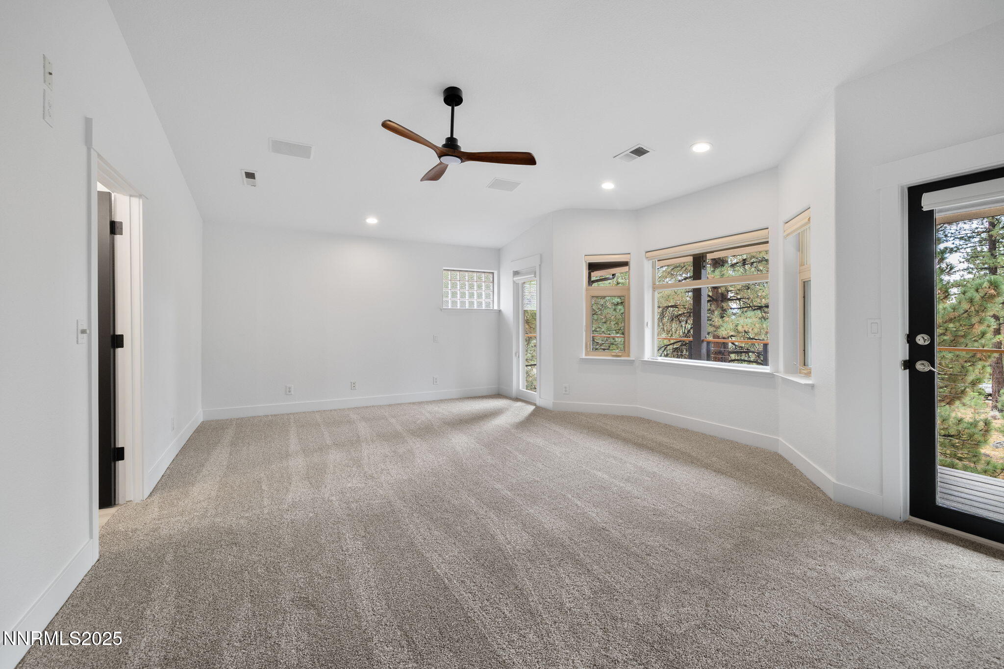 Reno, Nevada, 89511, United States, 5 Bedrooms Bedrooms, ,4 BathroomsBathrooms,Residential,Active,1952602