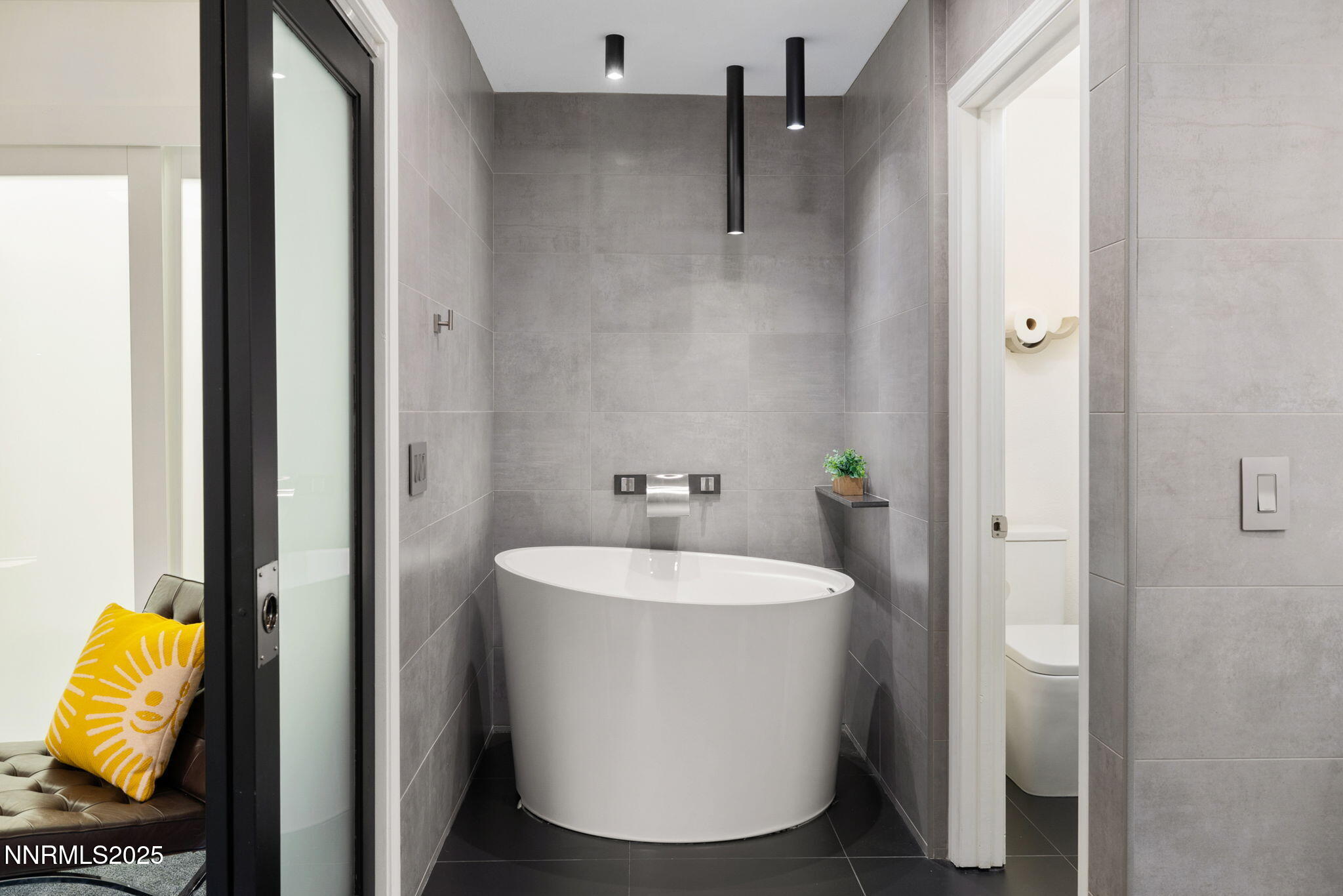 Reno, Nevada, 89519, United States, 4 Bedrooms Bedrooms, ,4 BathroomsBathrooms,Residential,Active,1952499