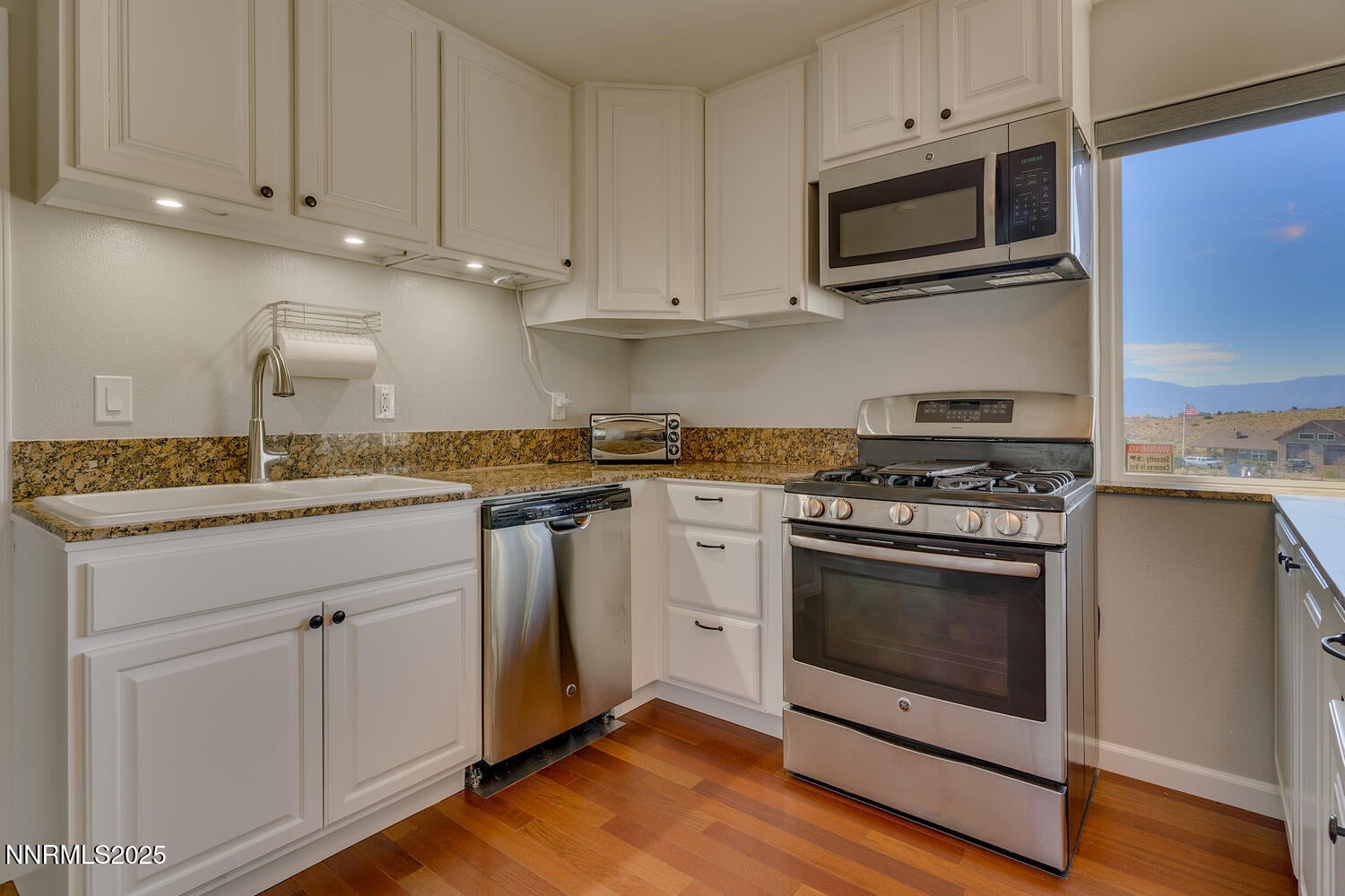 Gardnerville, Nevada, 89410, United States, 4 Bedrooms Bedrooms, ,4 BathroomsBathrooms,Residential,Active,1926664