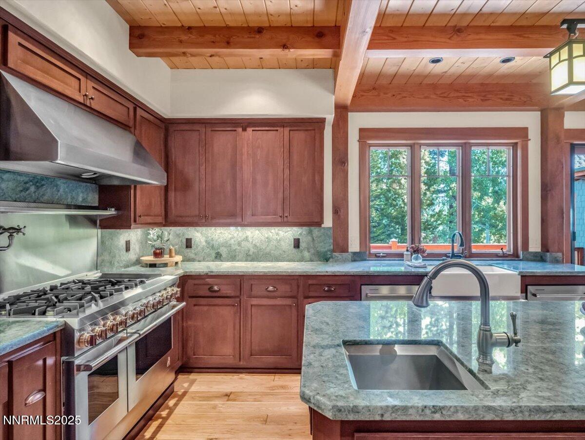 Gardnerville, Nevada, 89460, United States, 5 Bedrooms Bedrooms, ,7 BathroomsBathrooms,Residential,Active,1941107
