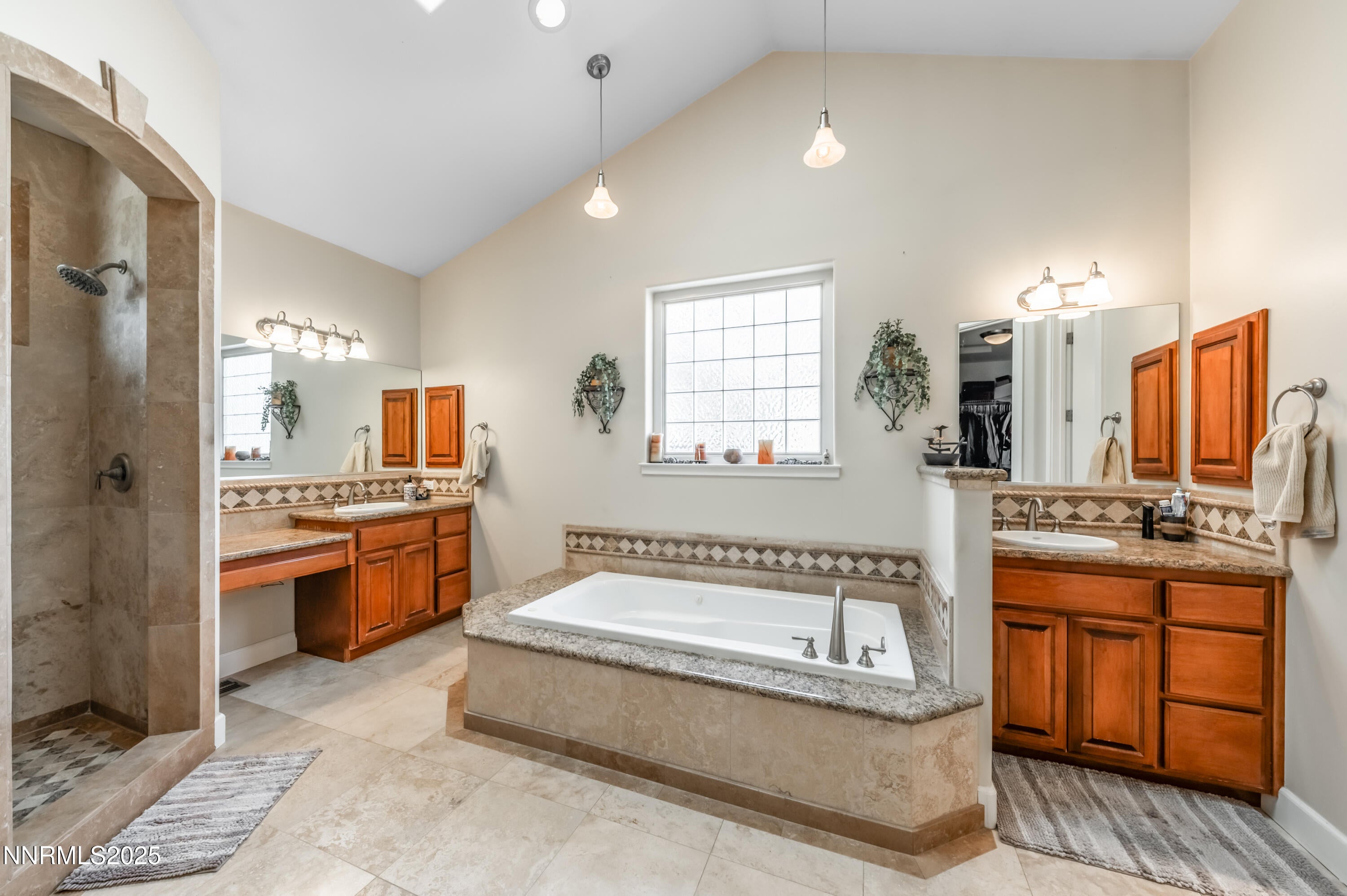 Minden, Nevada, 89423, United States, 4 Bedrooms Bedrooms, ,3 BathroomsBathrooms,Residential,Active,1987210