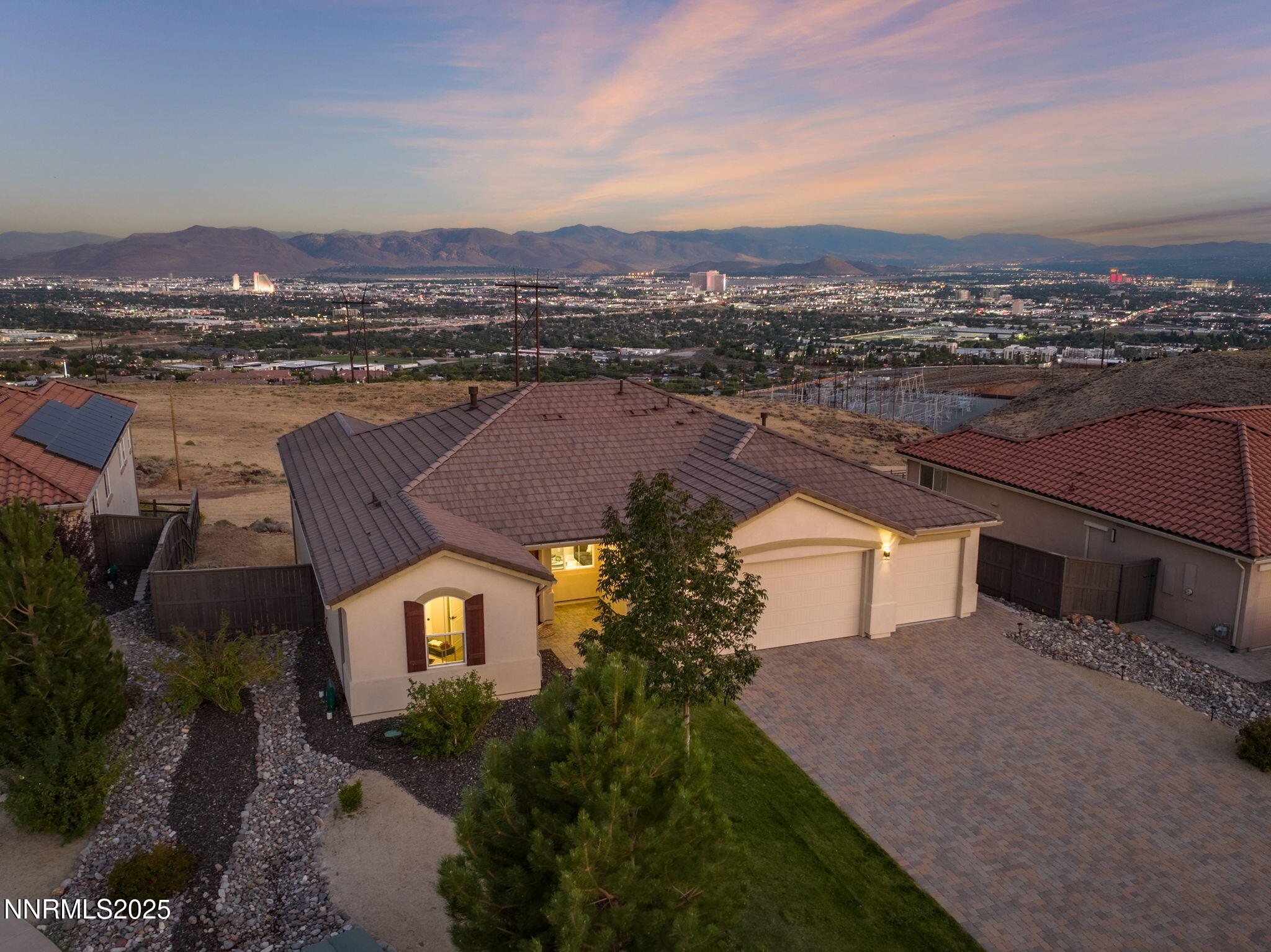 Reno, Nevada, 89512, United States, 5 Bedrooms Bedrooms, ,4 BathroomsBathrooms,Residential,Active,1945309