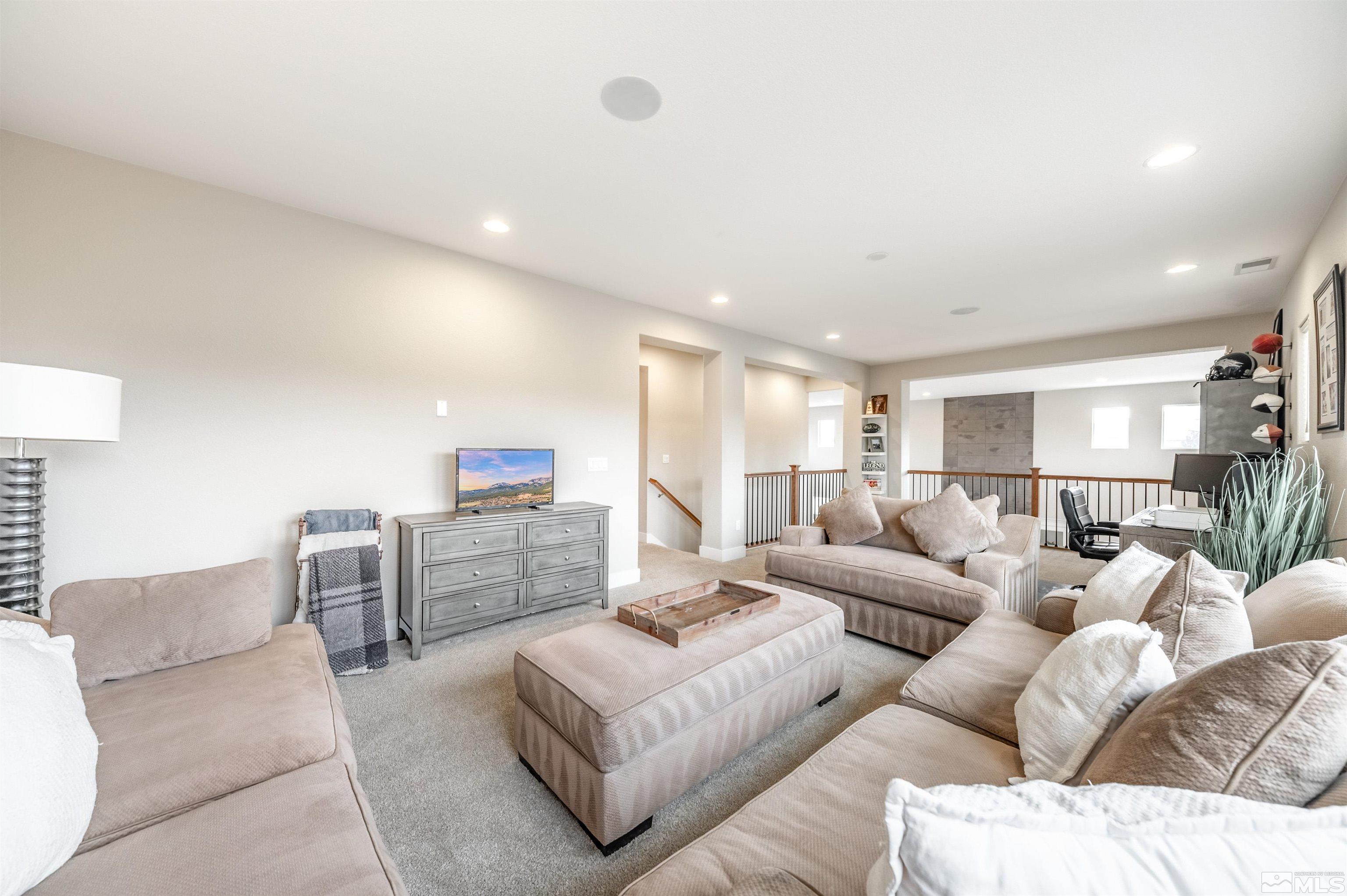 Reno, Nevada, 89511, United States, 5 Bedrooms Bedrooms, ,6 BathroomsBathrooms,Residential,Active,1781522