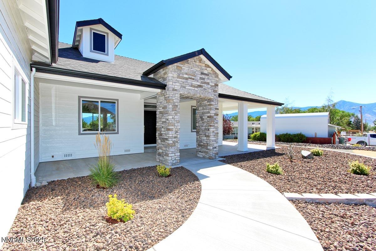 Minden, Nevada, 89423, United States, 4 Bedrooms Bedrooms, ,3 BathroomsBathrooms,Residential,Active,1899929