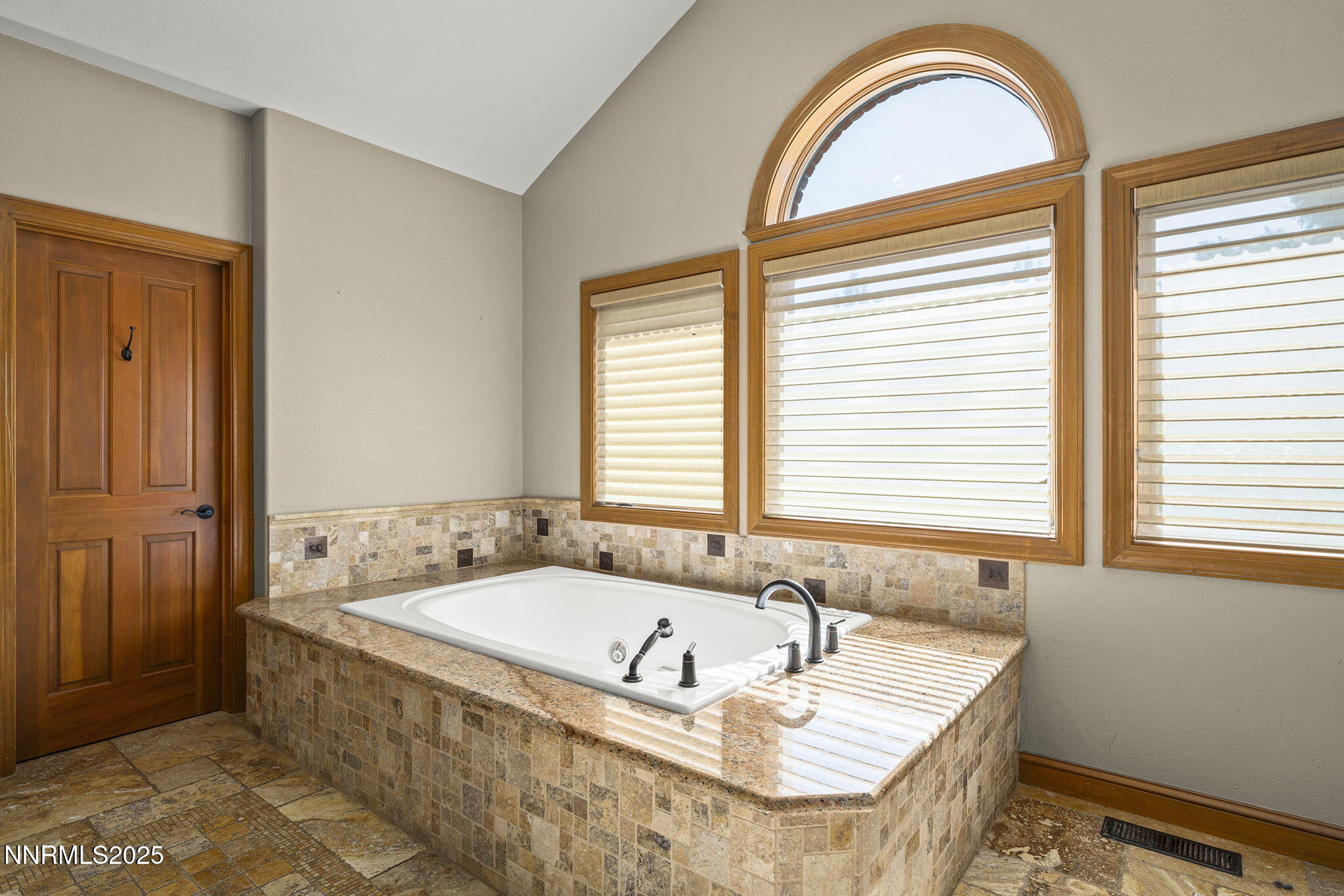 Reno, Nevada, 89521, United States, 6 Bedrooms Bedrooms, ,8 BathroomsBathrooms,Residential,Active,1945344