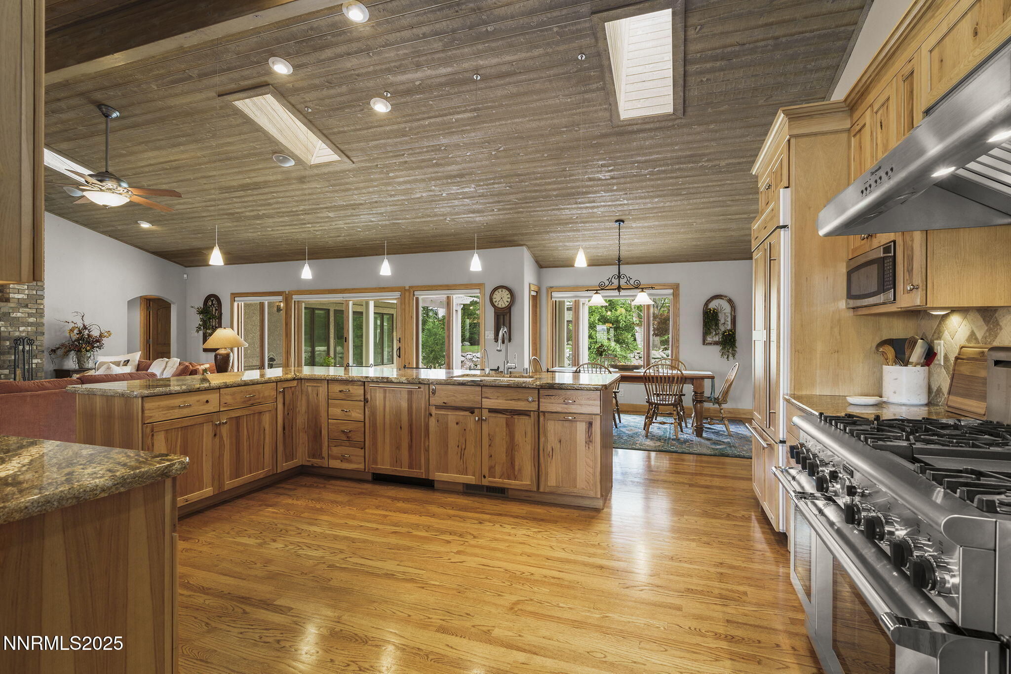 Reno, Nevada, 89509, United States, ,5 BathroomsBathrooms,Residential,Active,1899918
