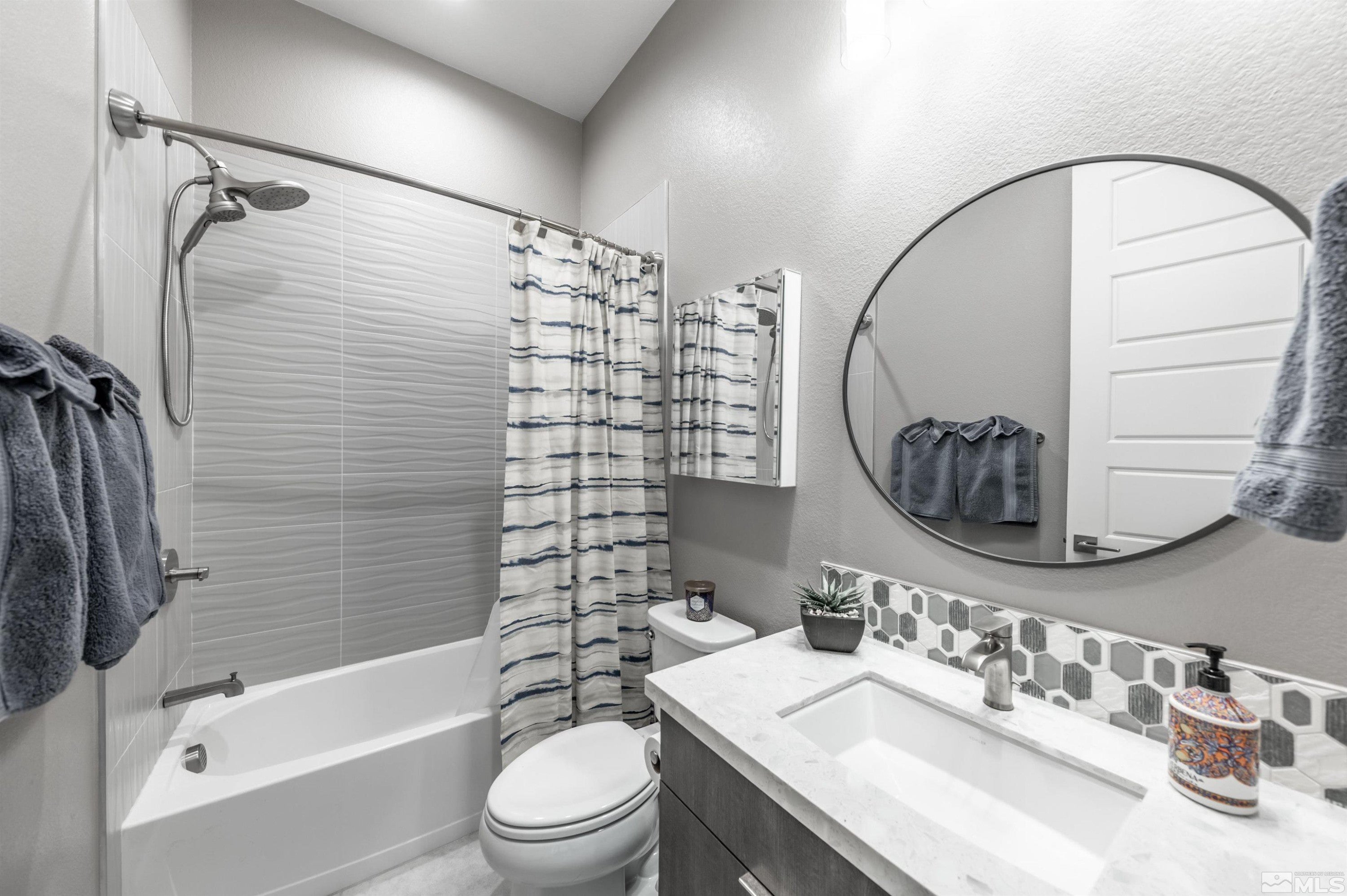 Reno, Nevada, 89521, United States, 4 Bedrooms Bedrooms, ,5 BathroomsBathrooms,Residential,Active,2007132