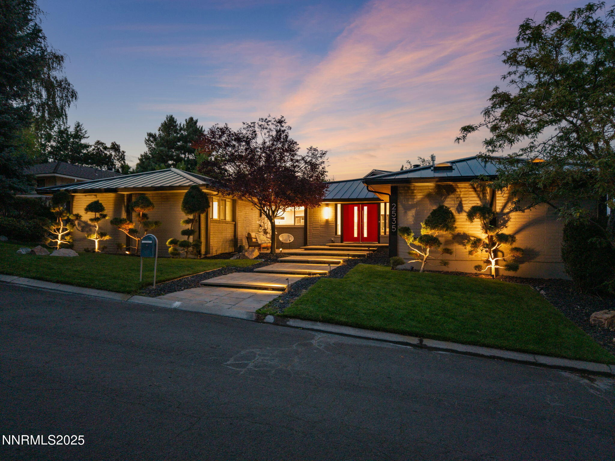 Reno, Nevada, 89519, United States, 4 Bedrooms Bedrooms, ,4 BathroomsBathrooms,Residential,Active,1952499