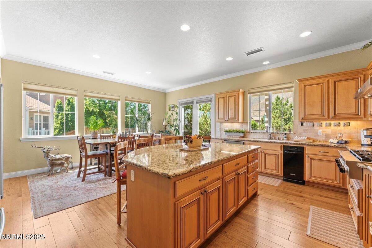 Genoa, Nevada, 89411, United States, 3 Bedrooms Bedrooms, ,3 BathroomsBathrooms,Residential,Active,1893207