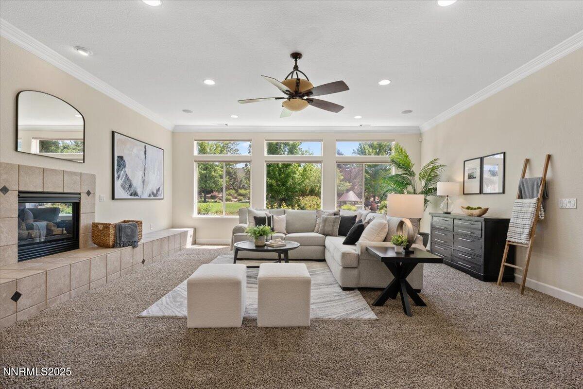 Sparks, Nevada, 89441, United States, 5 Bedrooms Bedrooms, ,4 BathroomsBathrooms,Residential,Active,1904747