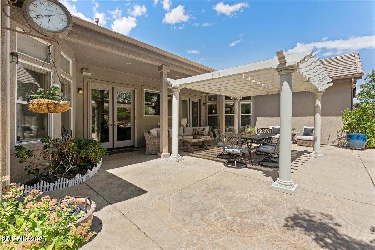 Sparks, Nevada, 89441, United States, 5 Bedrooms Bedrooms, ,4 BathroomsBathrooms,Residential,Active,1904747