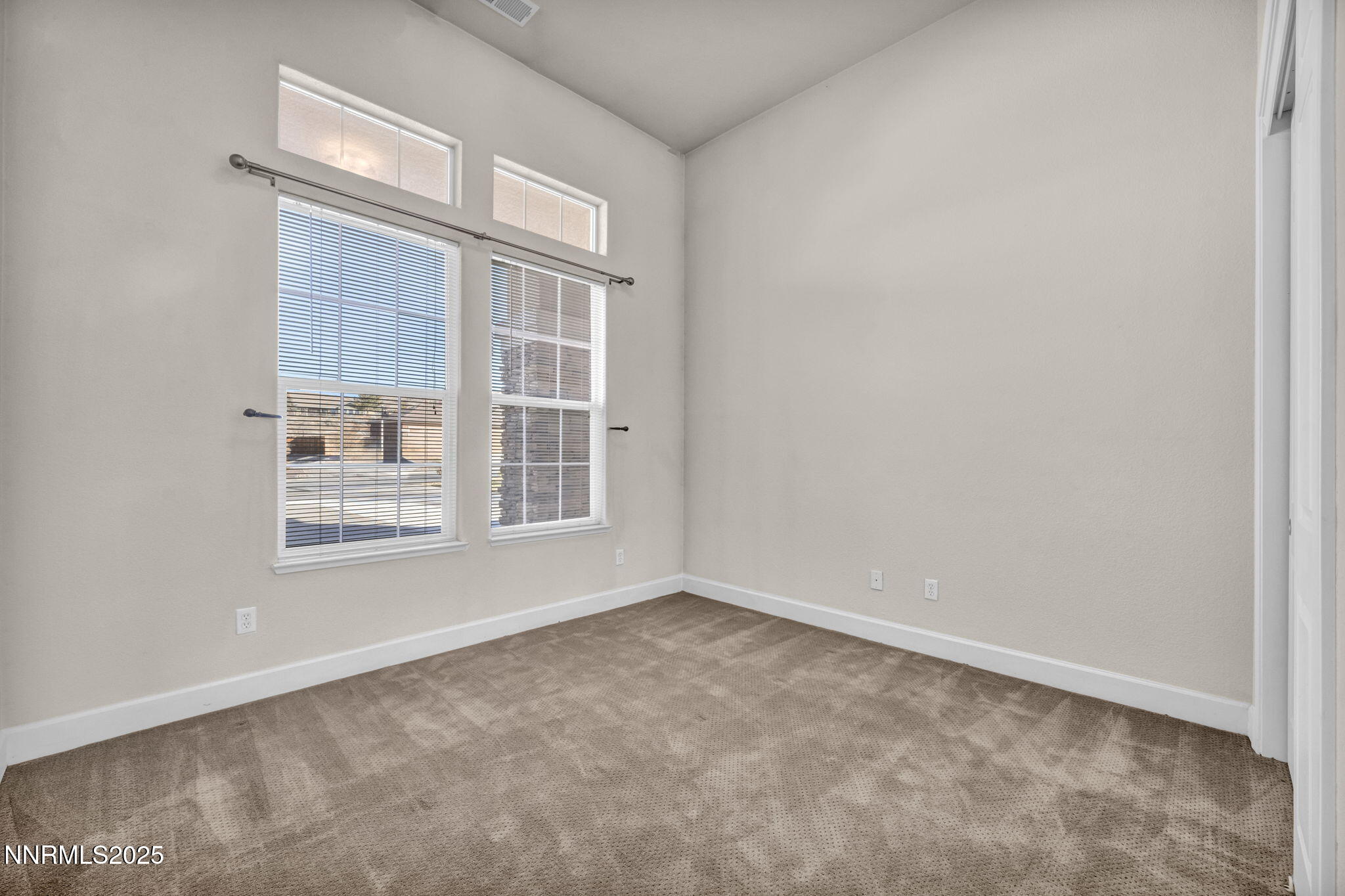 Sparks, Nevada, 89436, United States, 5 Bedrooms Bedrooms, ,3 BathroomsBathrooms,Residential,Active,2007205