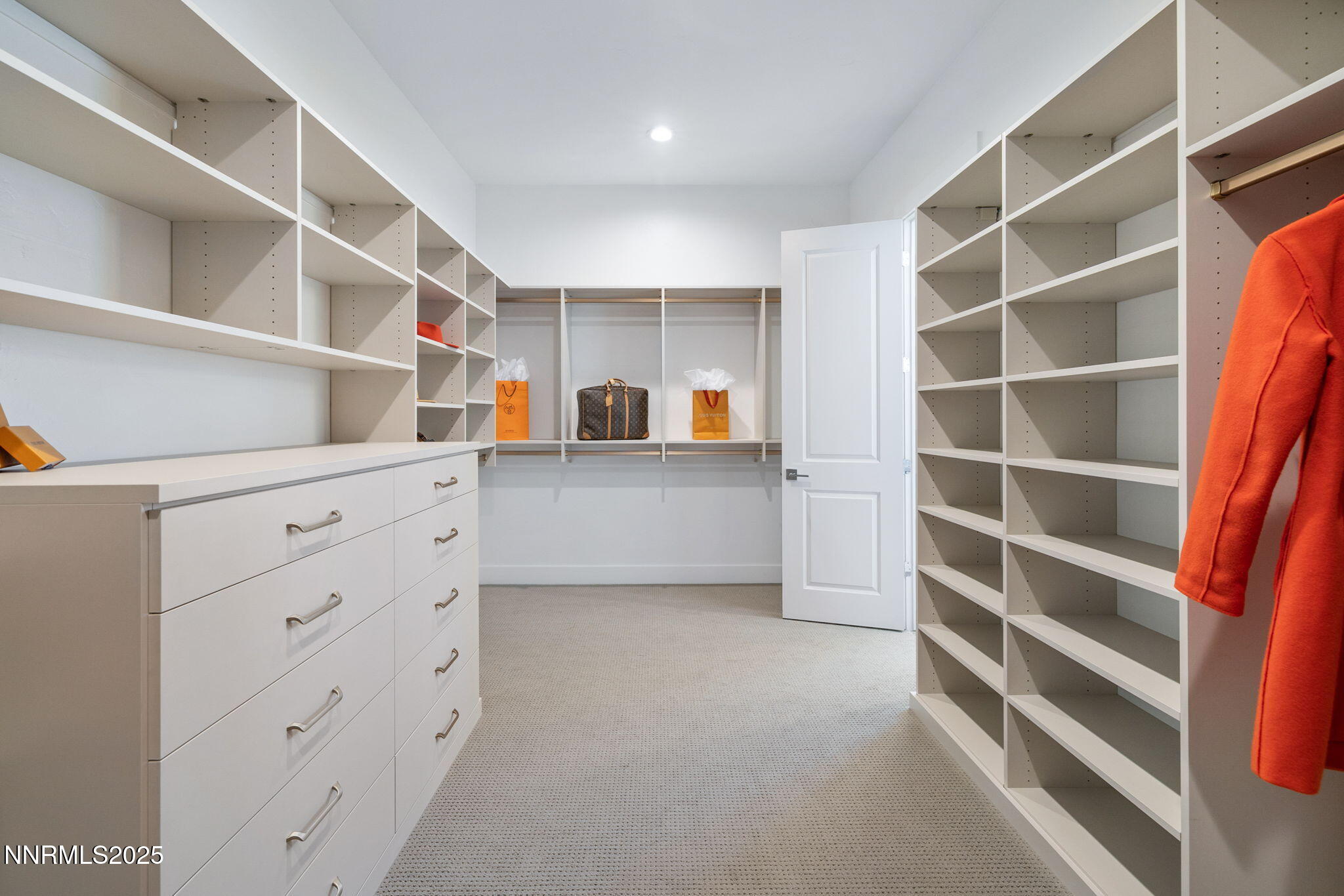 Reno, Nevada, 89511, United States, 5 Bedrooms Bedrooms, ,6 BathroomsBathrooms,Residential,Active,1952287