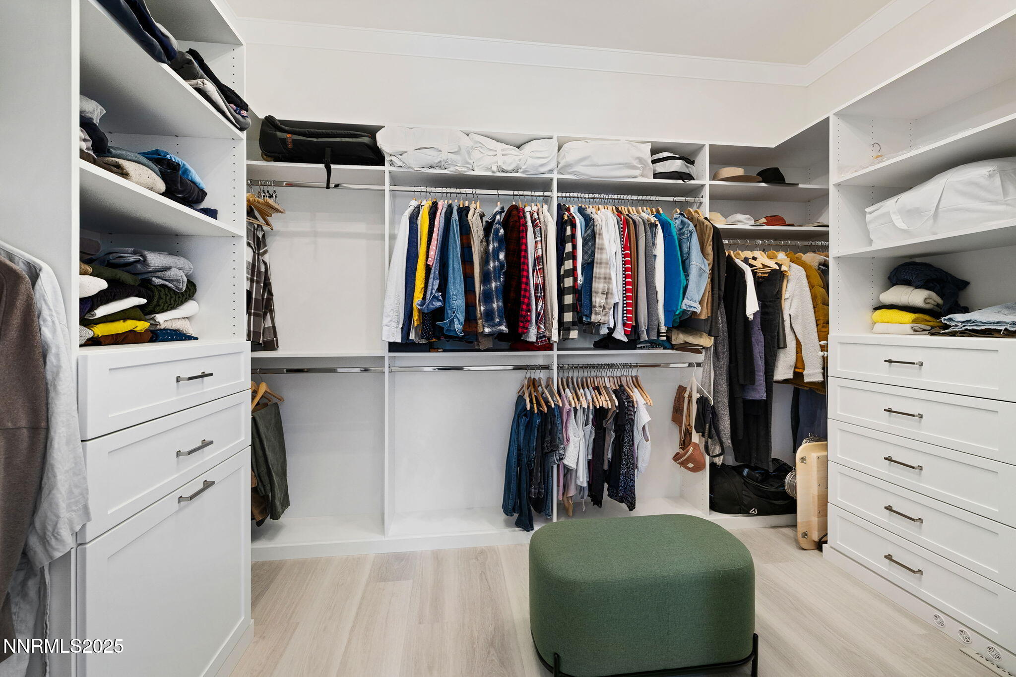 Reno, Nevada, 89519, United States, 4 Bedrooms Bedrooms, ,3 BathroomsBathrooms,Residential,Active,1876855