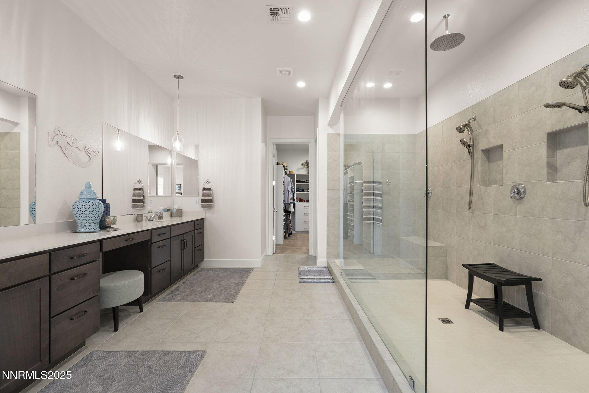 Reno, Nevada, 89521, United States, 4 Bedrooms Bedrooms, ,5 BathroomsBathrooms,Residential,Active,1902936