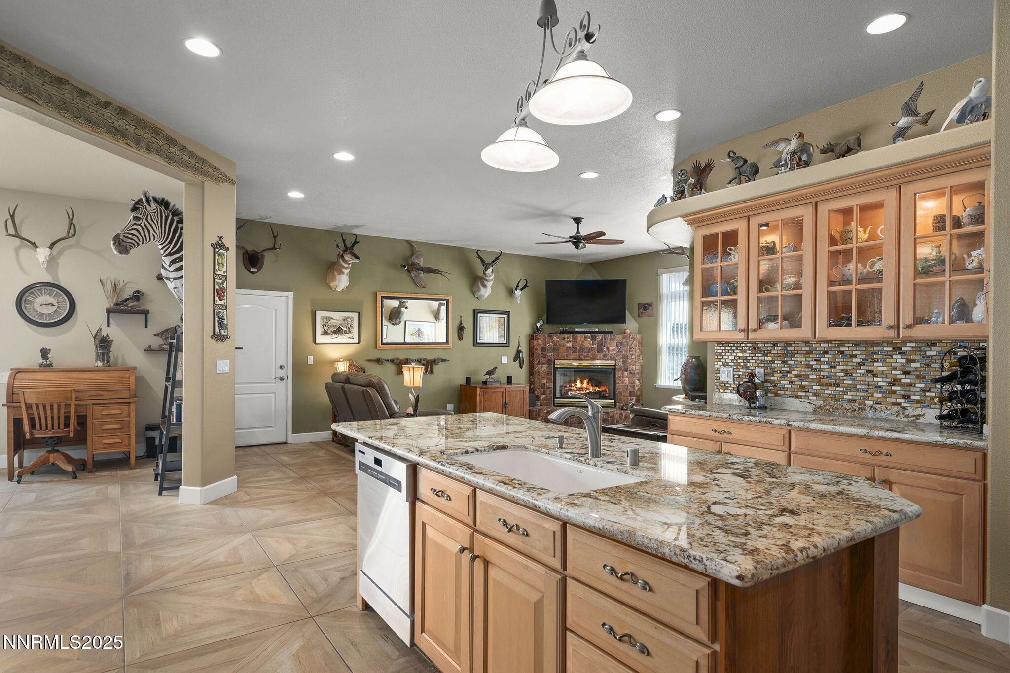 Sparks, Nevada, 89434, United States, 4 Bedrooms Bedrooms, ,4 BathroomsBathrooms,Residential,Active,1936450
