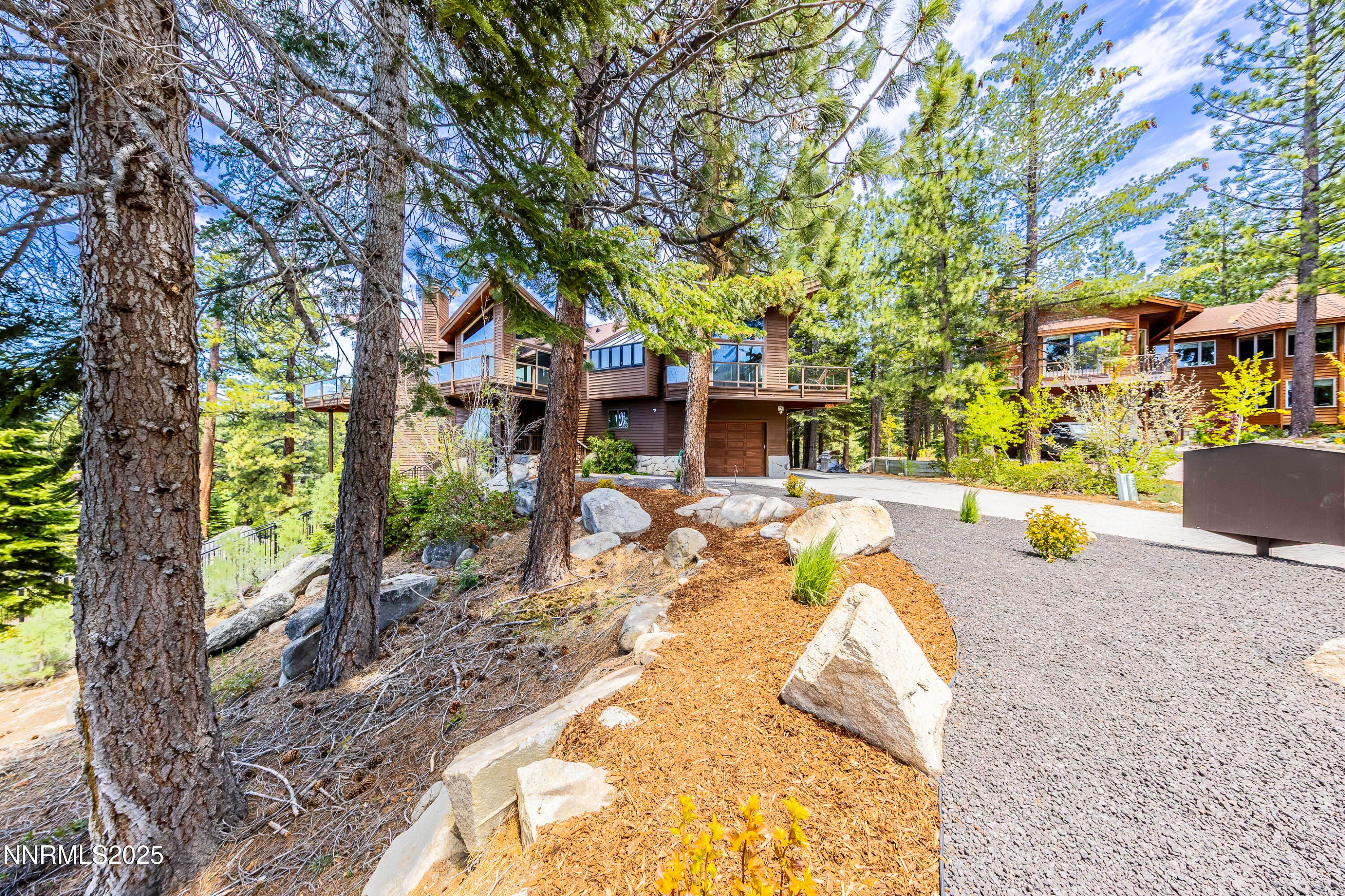 Stateline, Nevada, 89449, United States, 4 Bedrooms Bedrooms, ,5 BathroomsBathrooms,Residential,Active,1824502