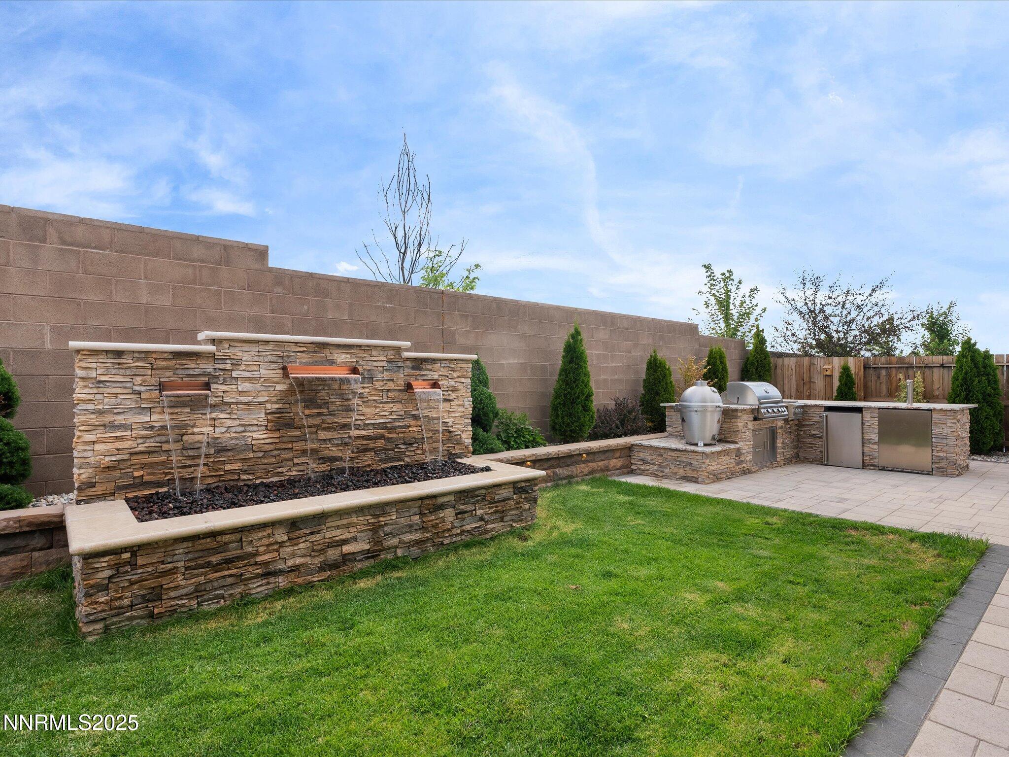 Reno, Nevada, 89521, United States, 3 Bedrooms Bedrooms, ,4 BathroomsBathrooms,Residential,Active,1884971