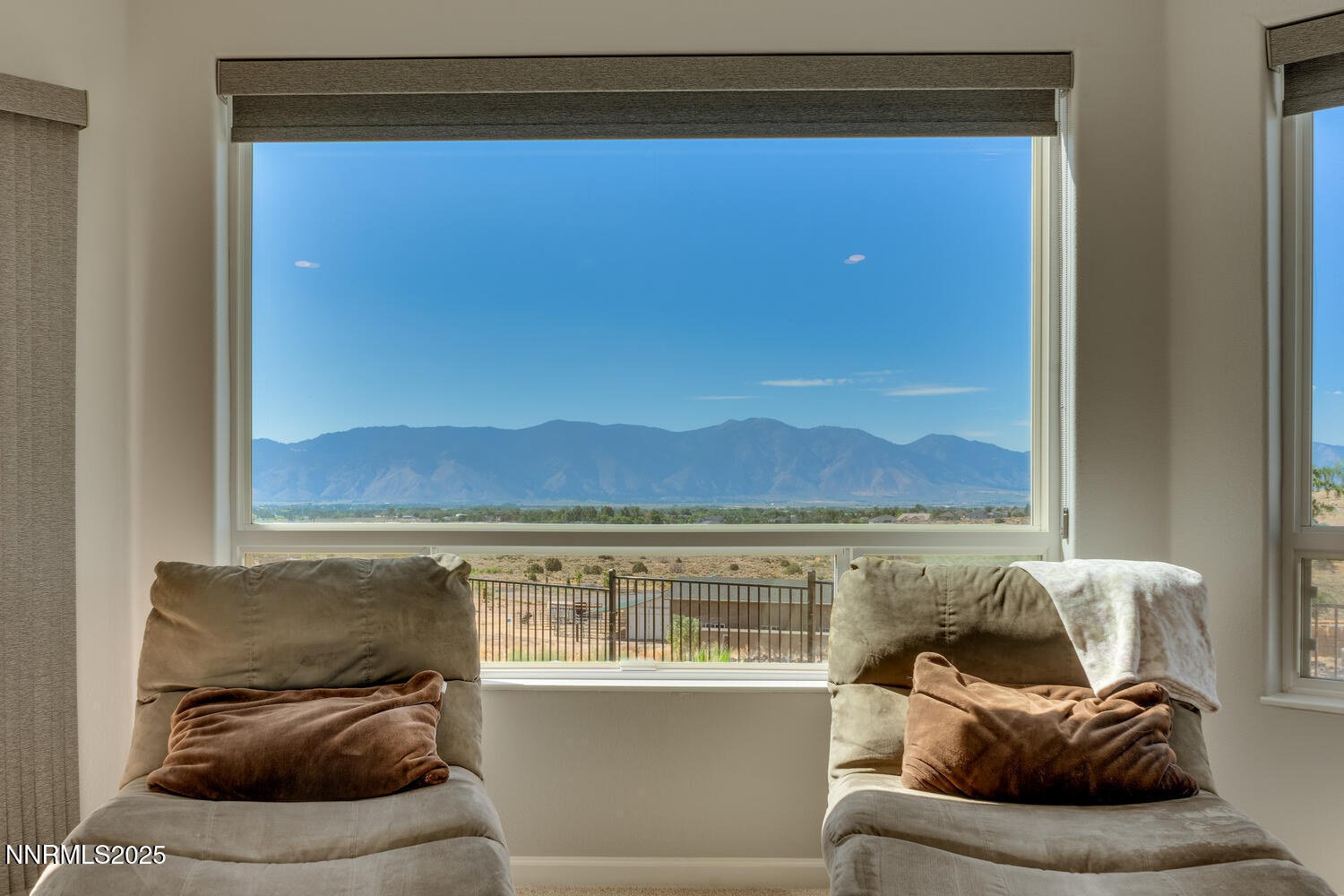 Gardnerville, Nevada, 89410, United States, 4 Bedrooms Bedrooms, ,4 BathroomsBathrooms,Residential,Active,1926664
