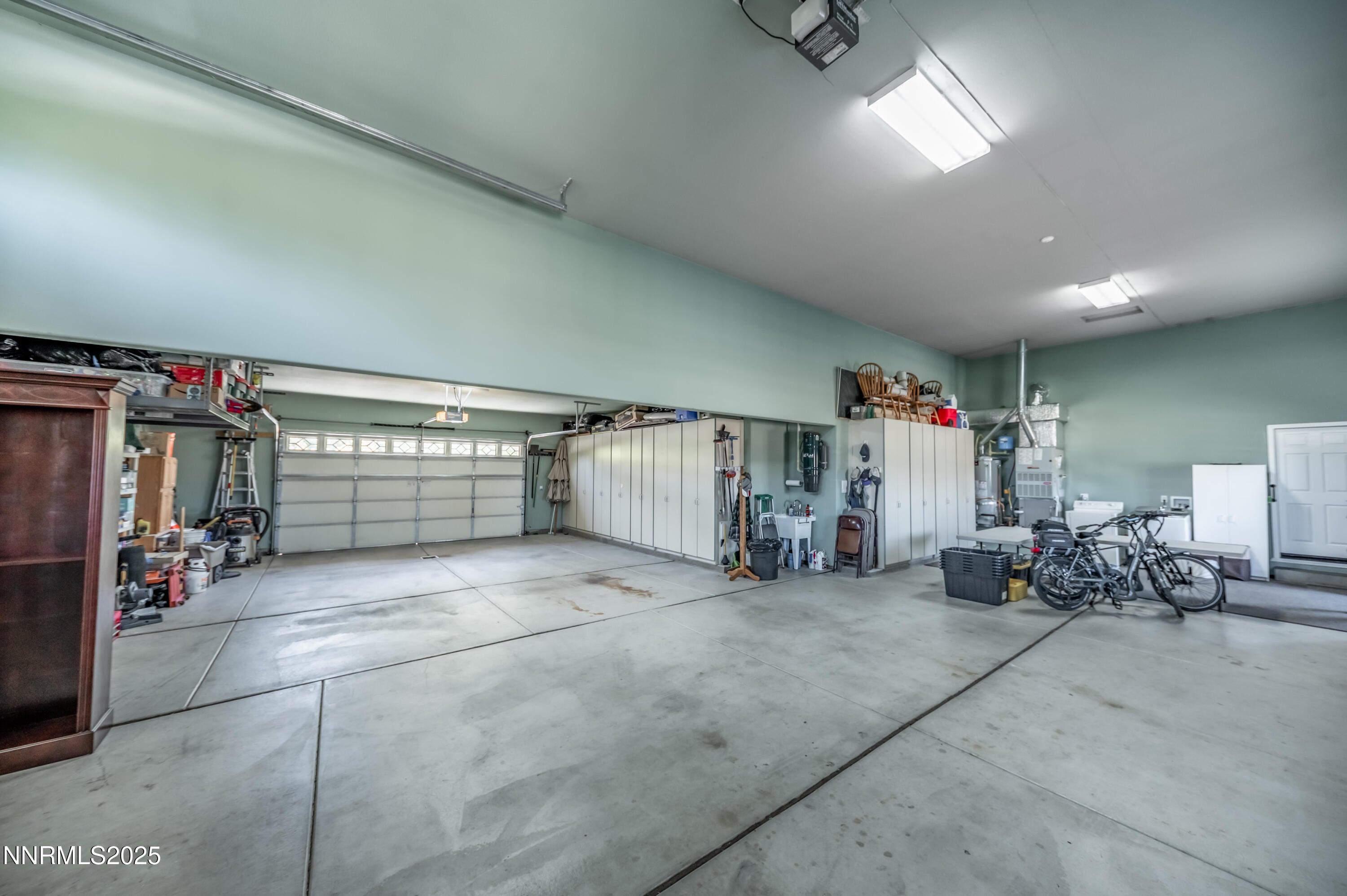 Sparks, Nevada, 89436, United States, 4 Bedrooms Bedrooms, ,4 BathroomsBathrooms,Residential,Contingent,2012893