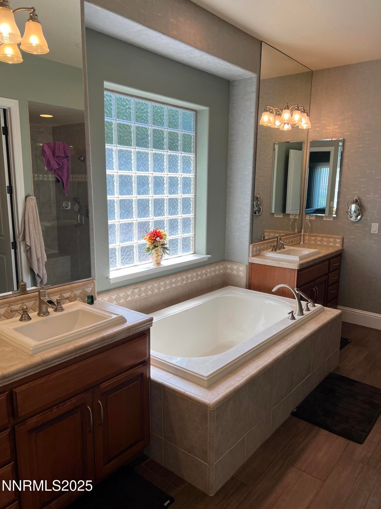 Reno, Nevada, 89519, United States, 4 Bedrooms Bedrooms, ,3 BathroomsBathrooms,Residential,Active,1952482