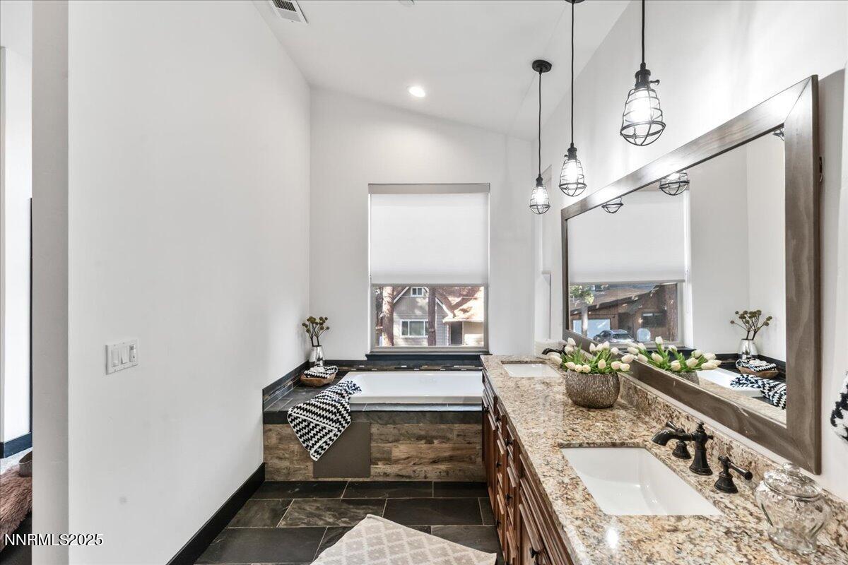 South Lake Tahoe, California, 96150, United States, 4 Bedrooms Bedrooms, ,3 BathroomsBathrooms,Residential,Active,2007137