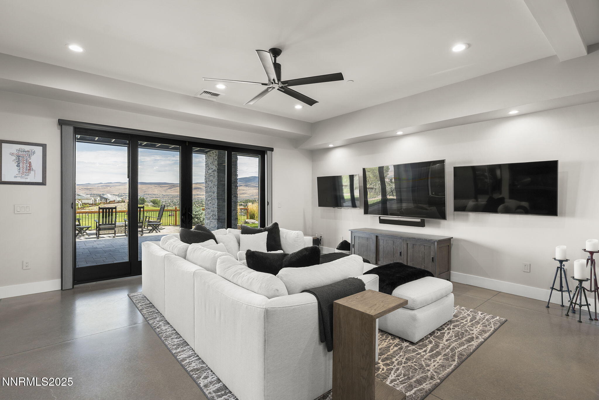 Sparks, Nevada, 89436, United States, 5 Bedrooms Bedrooms, ,4 BathroomsBathrooms,Residential,Active,1942357