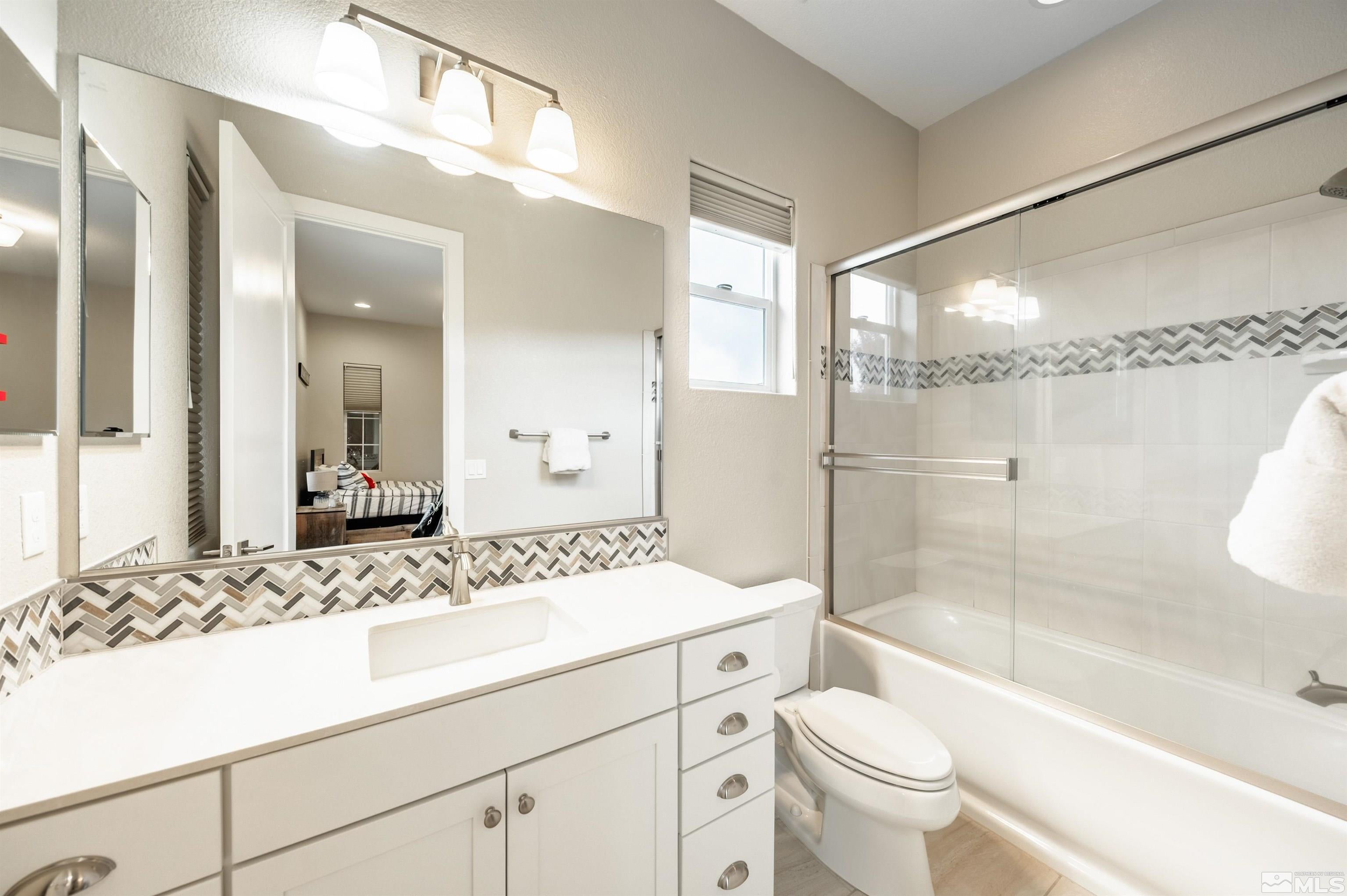 Reno, Nevada, 89511, United States, 5 Bedrooms Bedrooms, ,6 BathroomsBathrooms,Residential,Active,1781522