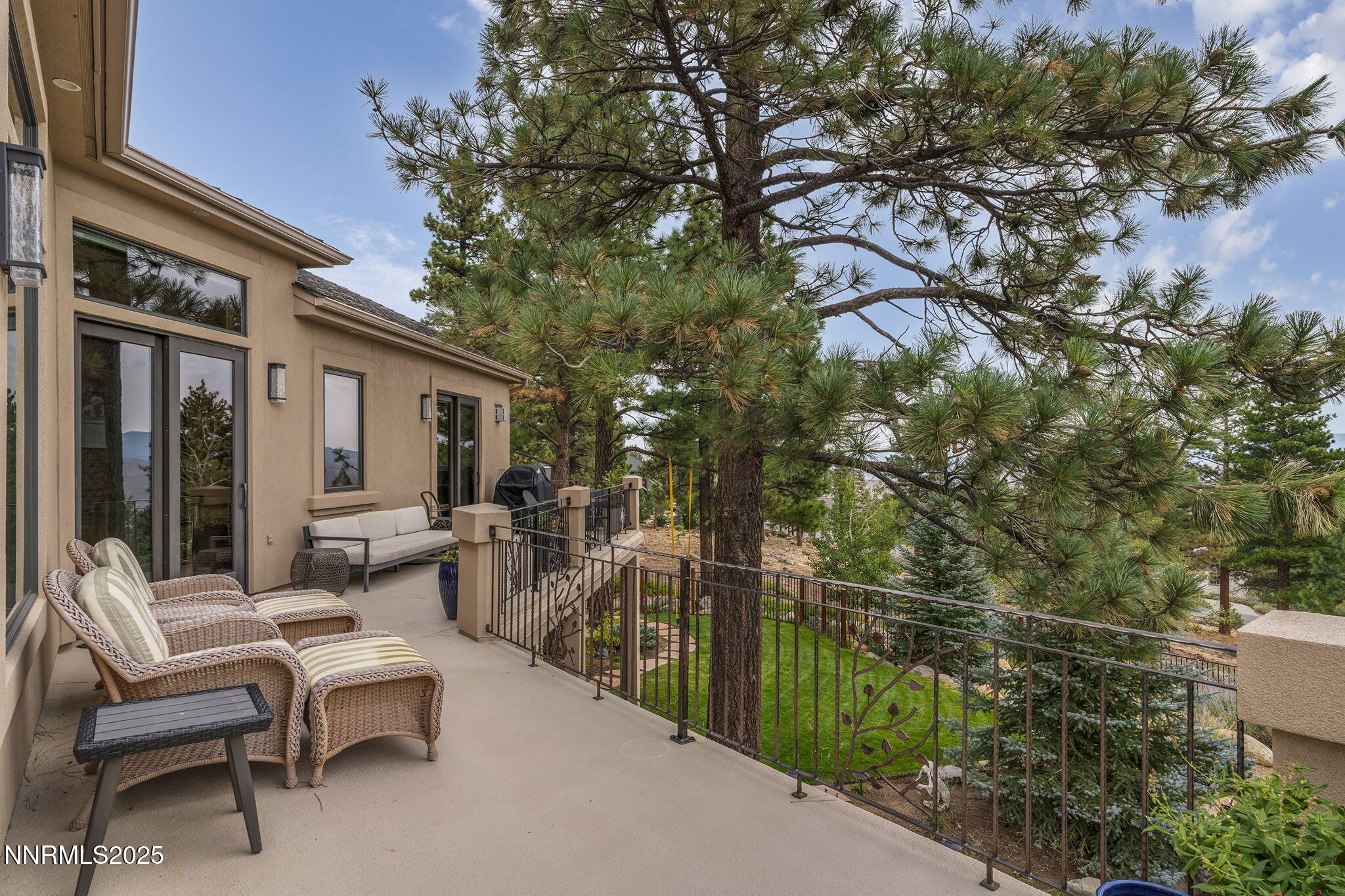 Reno, Nevada, 89511, United States, 4 Bedrooms Bedrooms, ,5 BathroomsBathrooms,Residential,Active,1929458